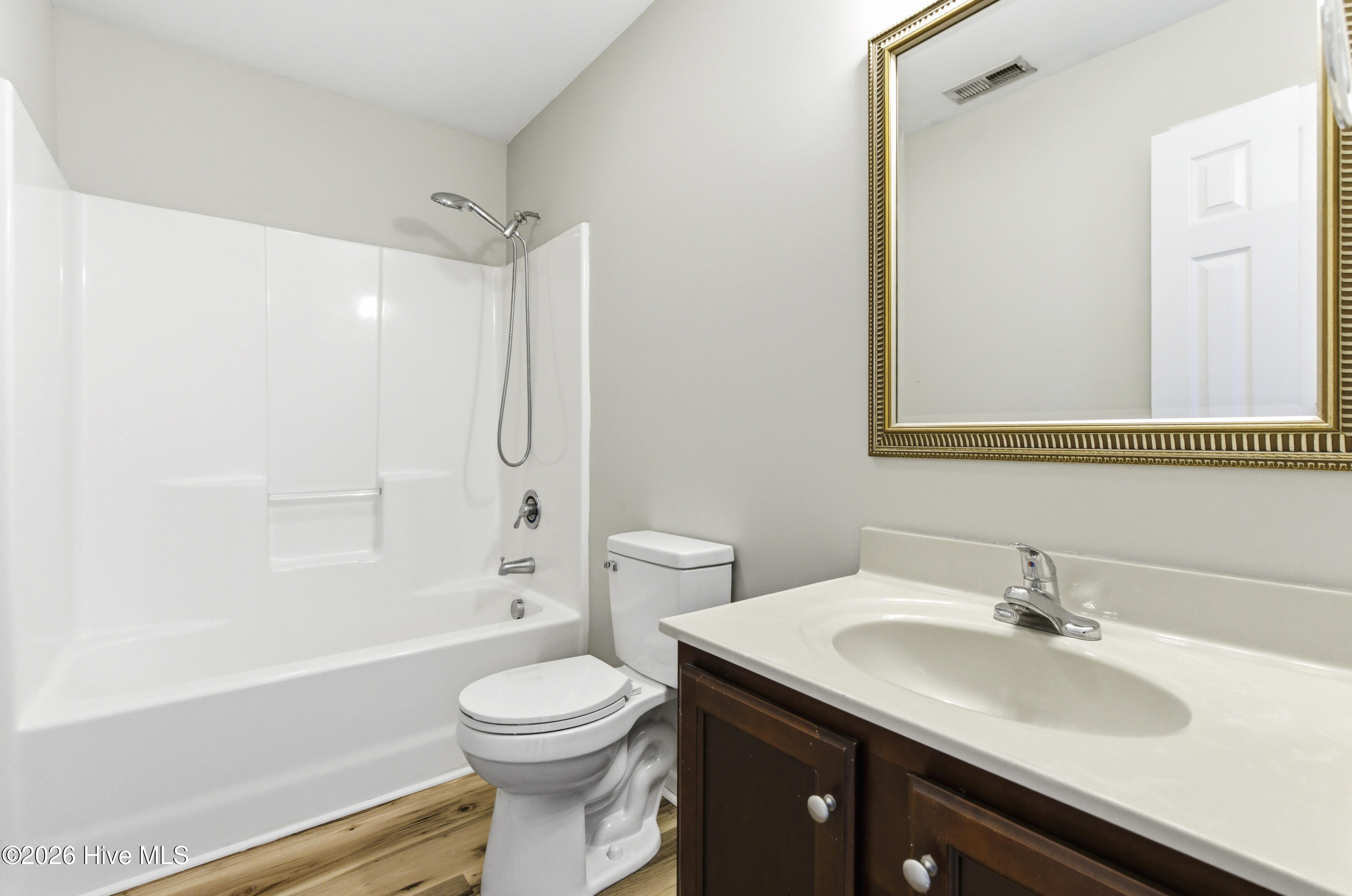 100564497 | Photo 28