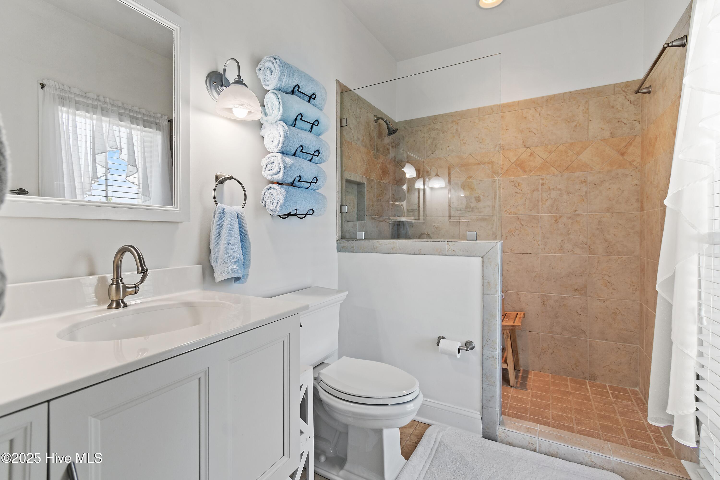 100552755 | Photo 36