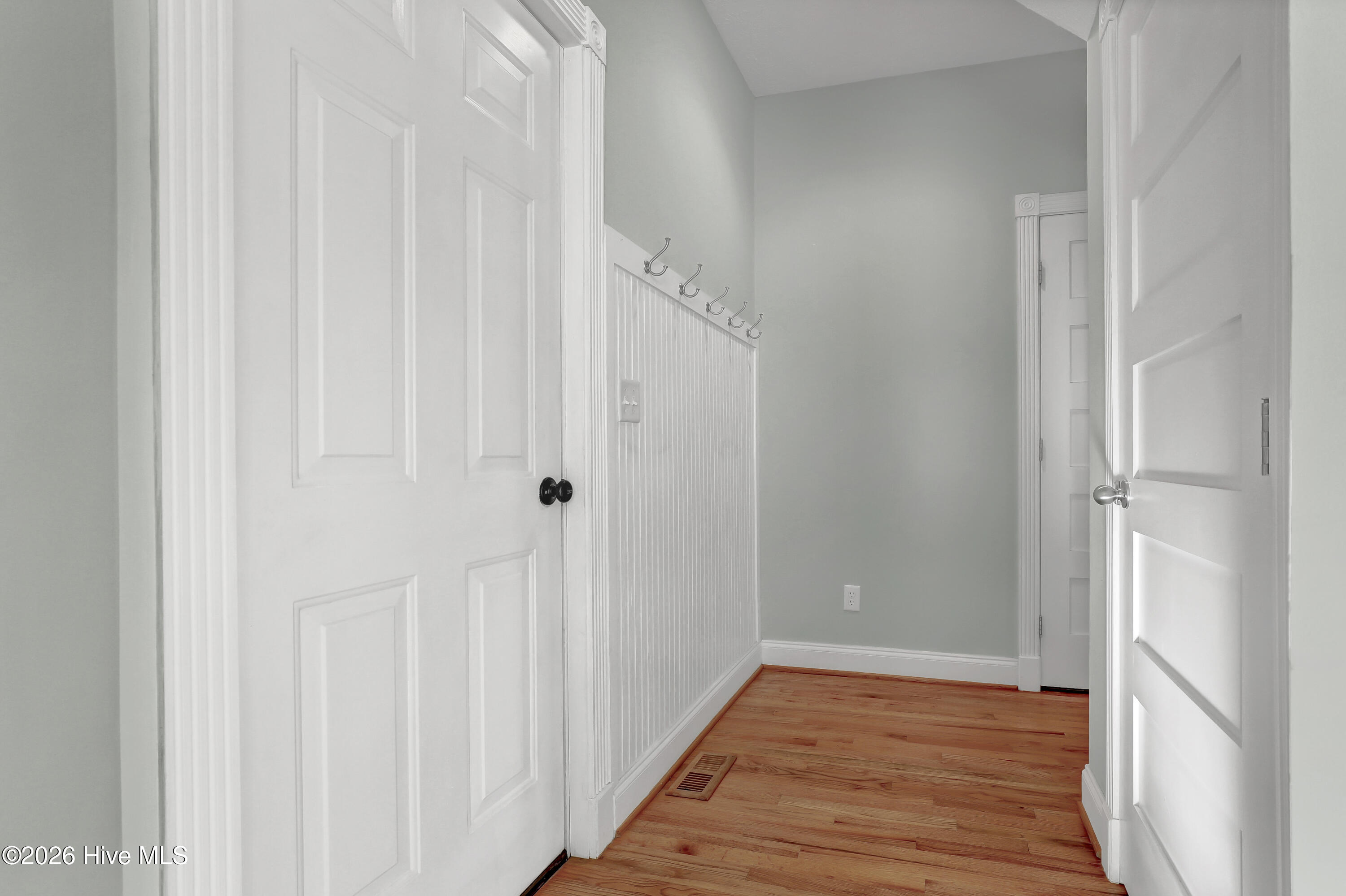 100550563 | Photo 20