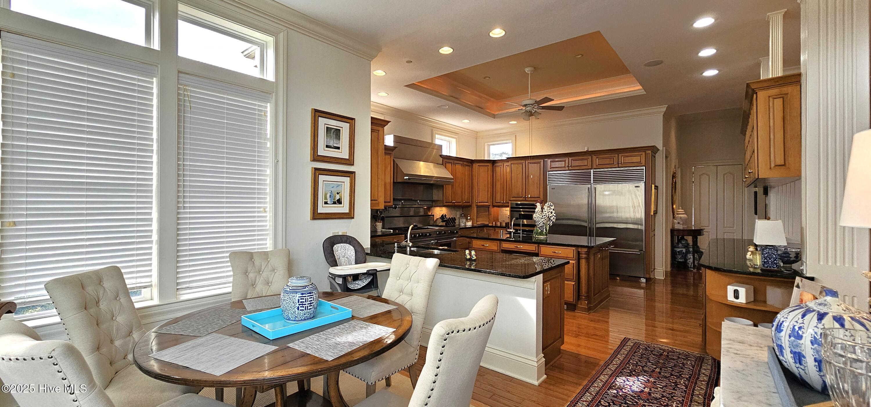 100542598 | Photo 21