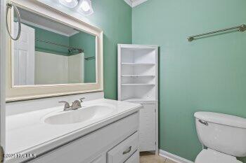 100546075 | Photo 15