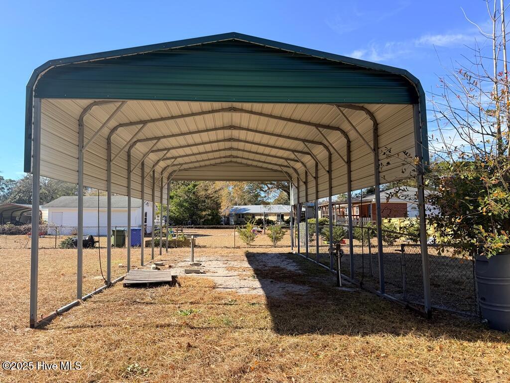 100546898 | Photo 21