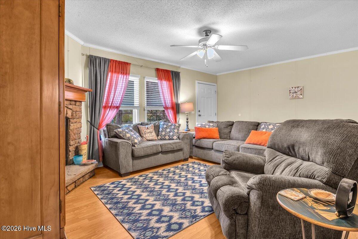 100554513 | Photo 11