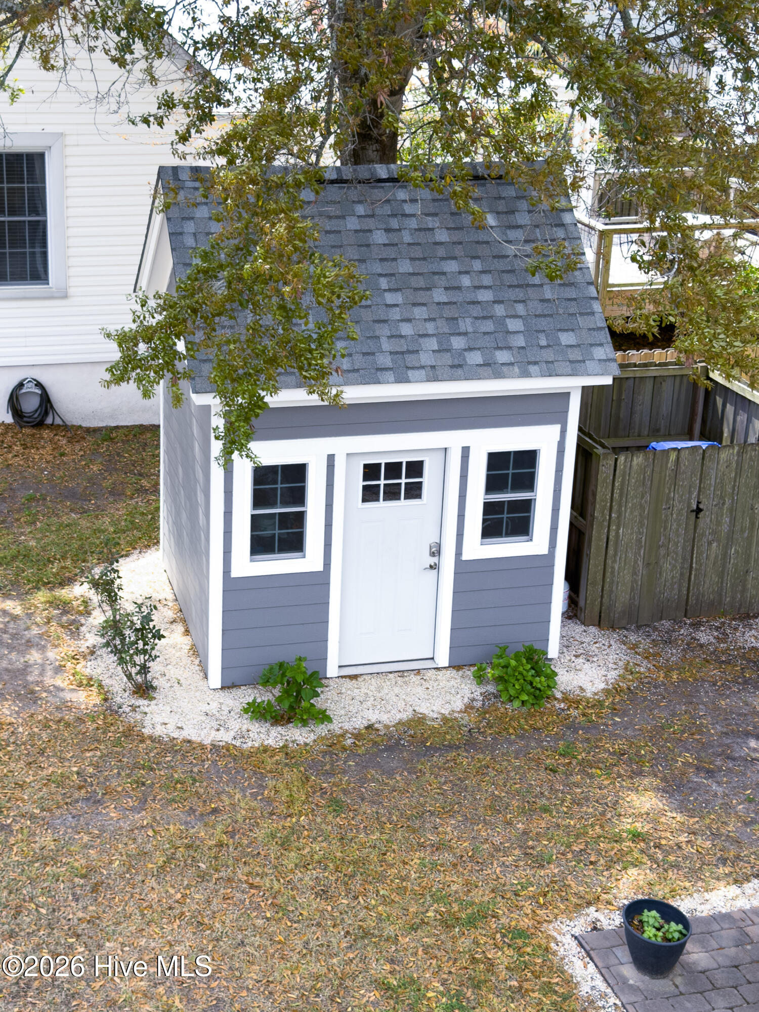 100565818 | Photo 52