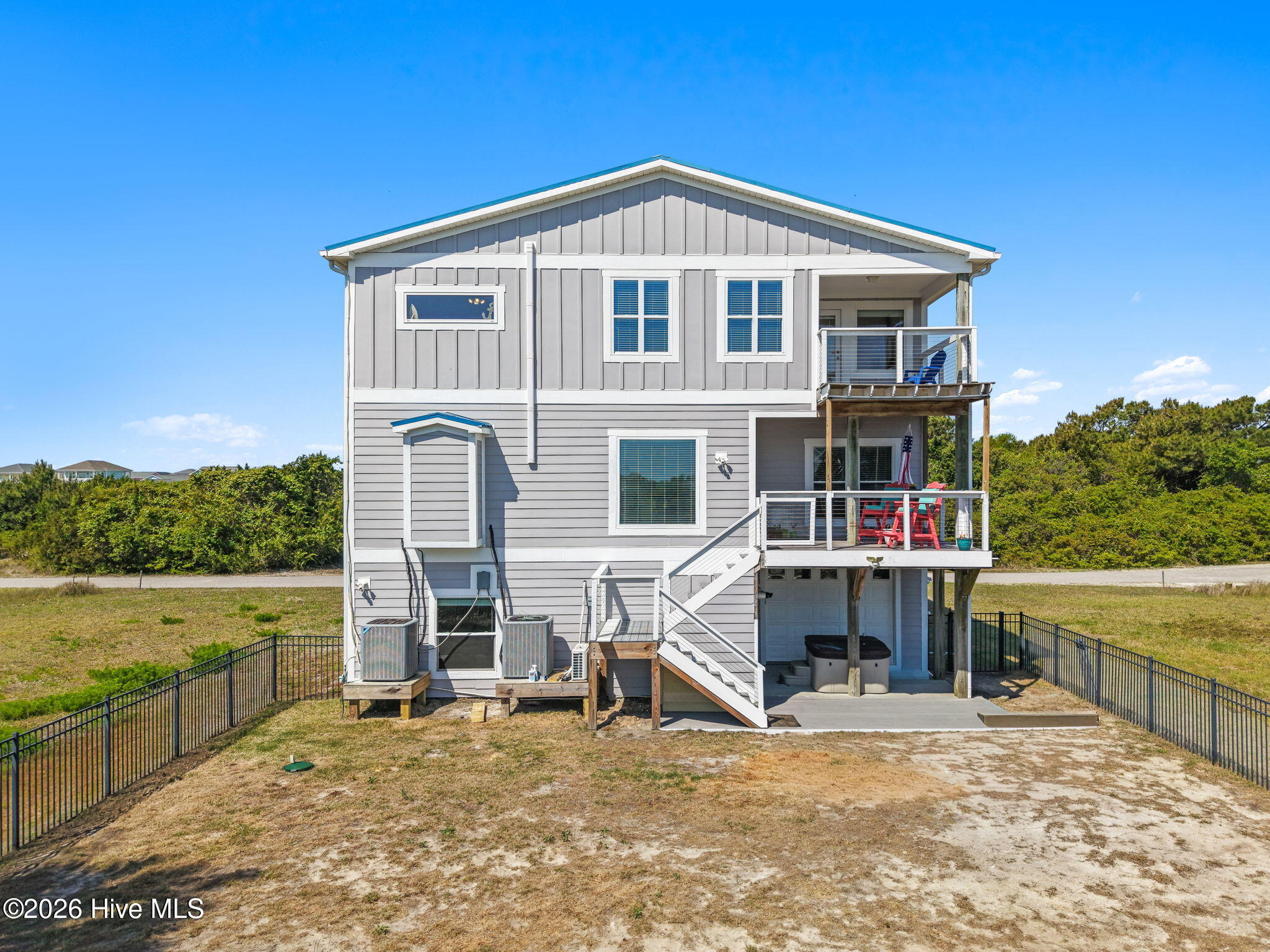 100561673 | Photo 59