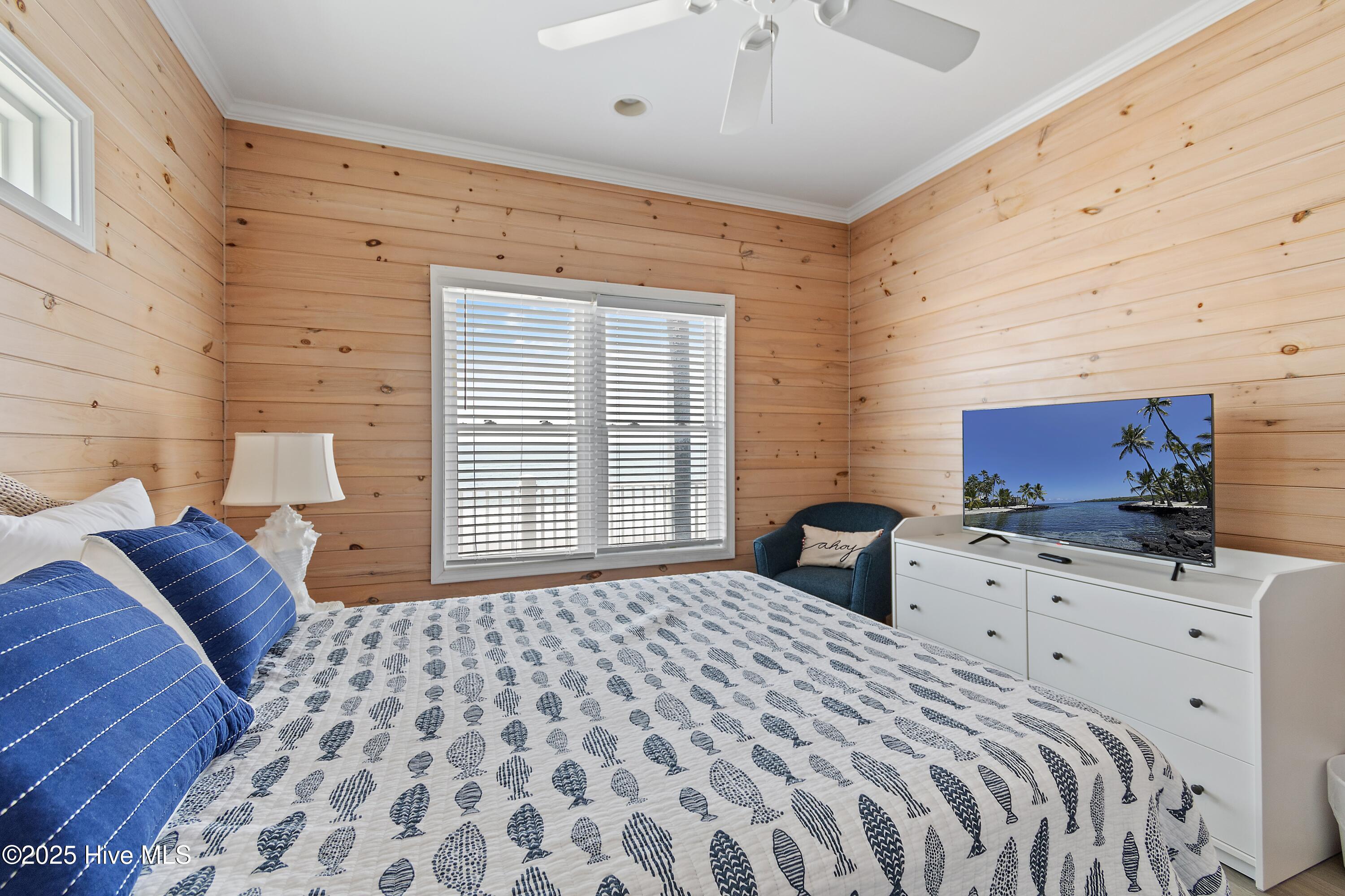 100554405 | Photo 23