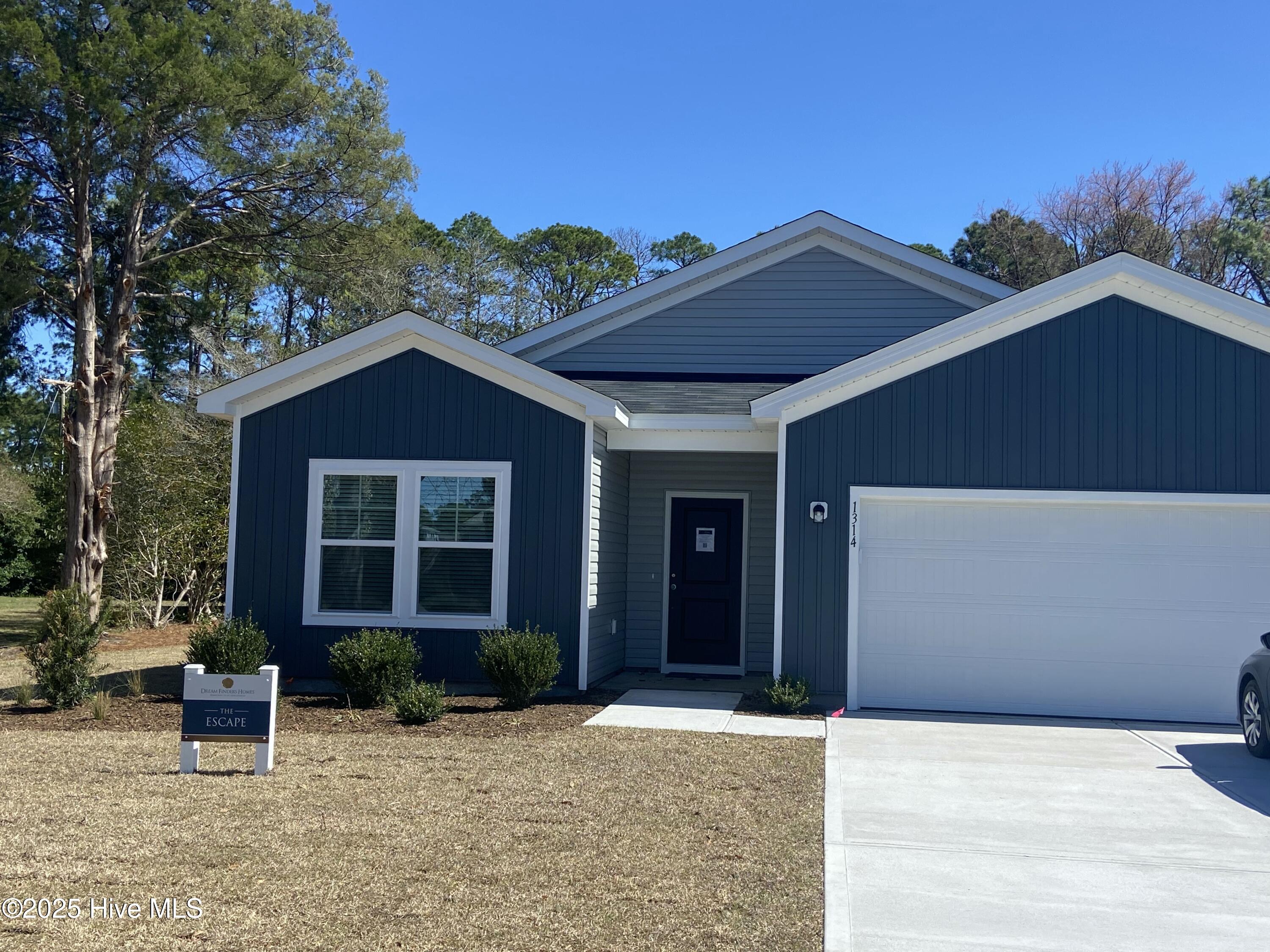 Property at 905 Red Sail Road