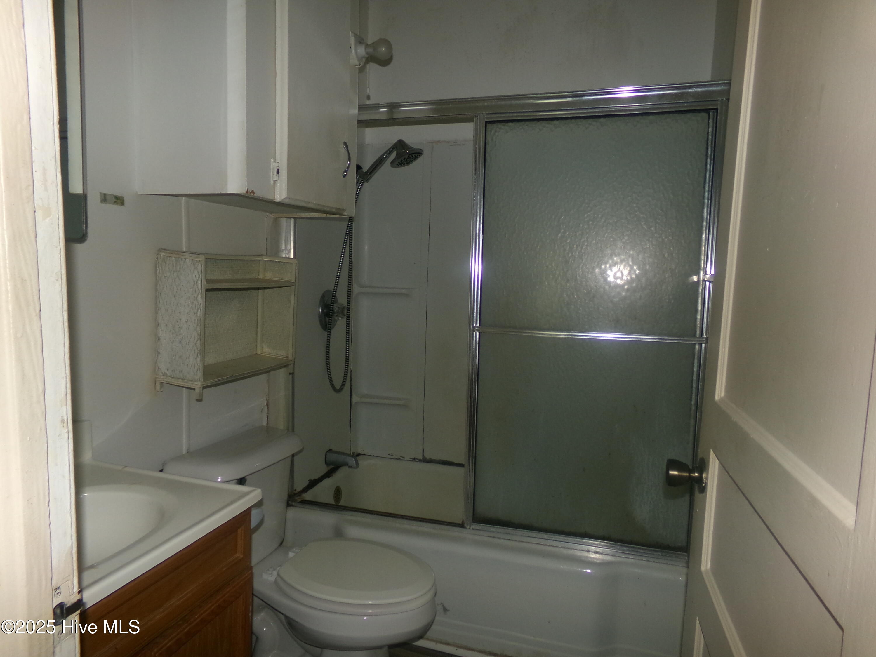 100517034 | Photo 11