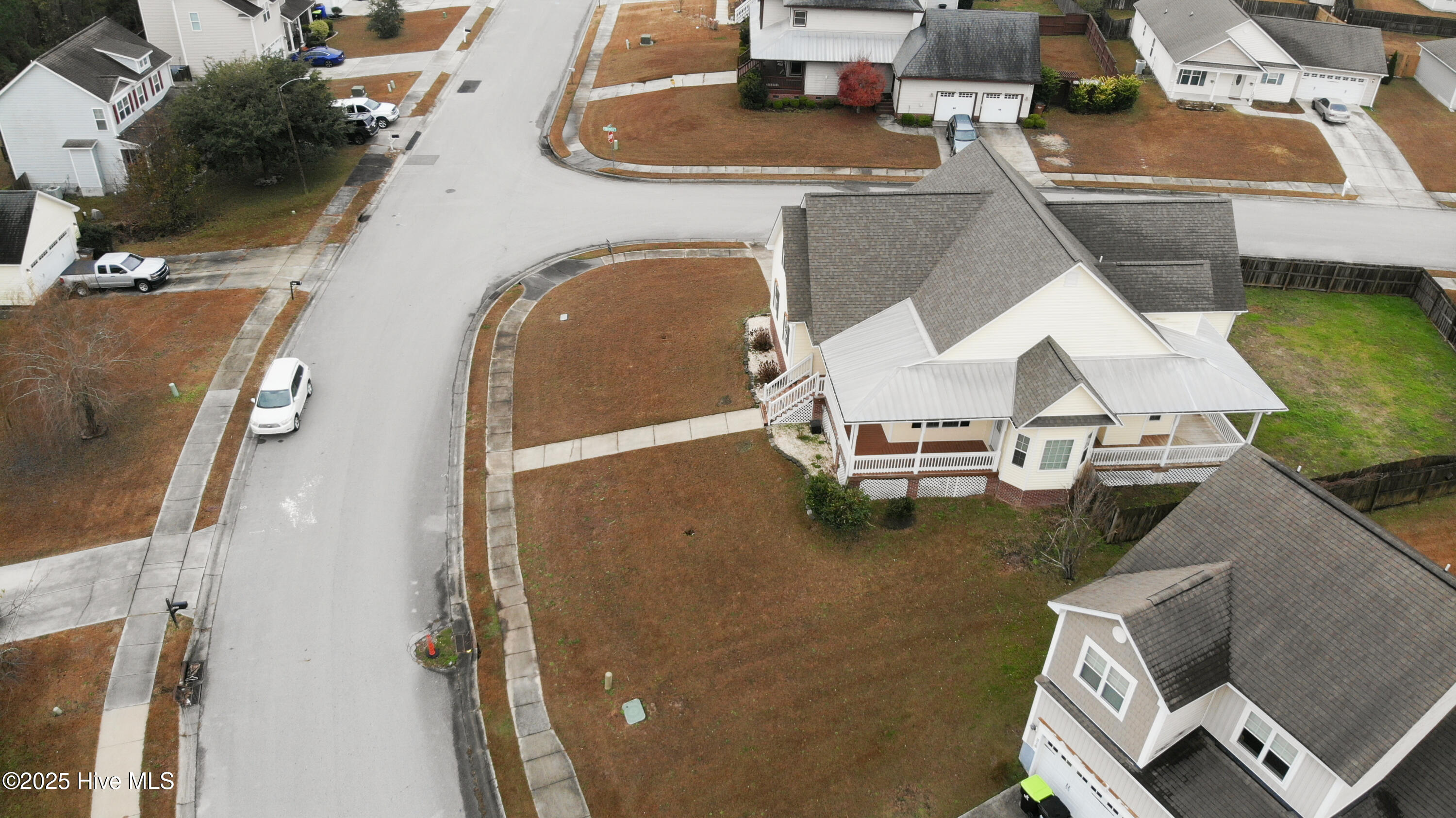 100539008 | Photo 64