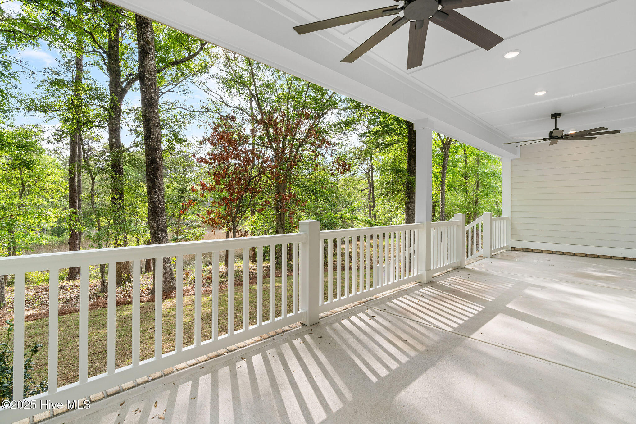 100524622 | Photo 53