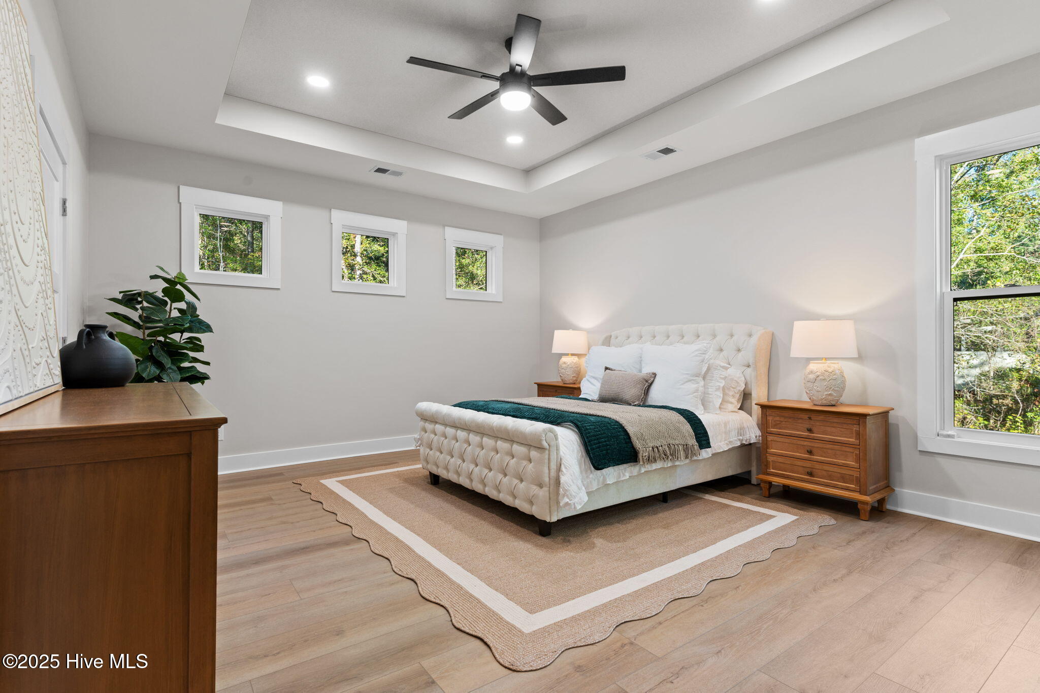 100537553 | Photo 28