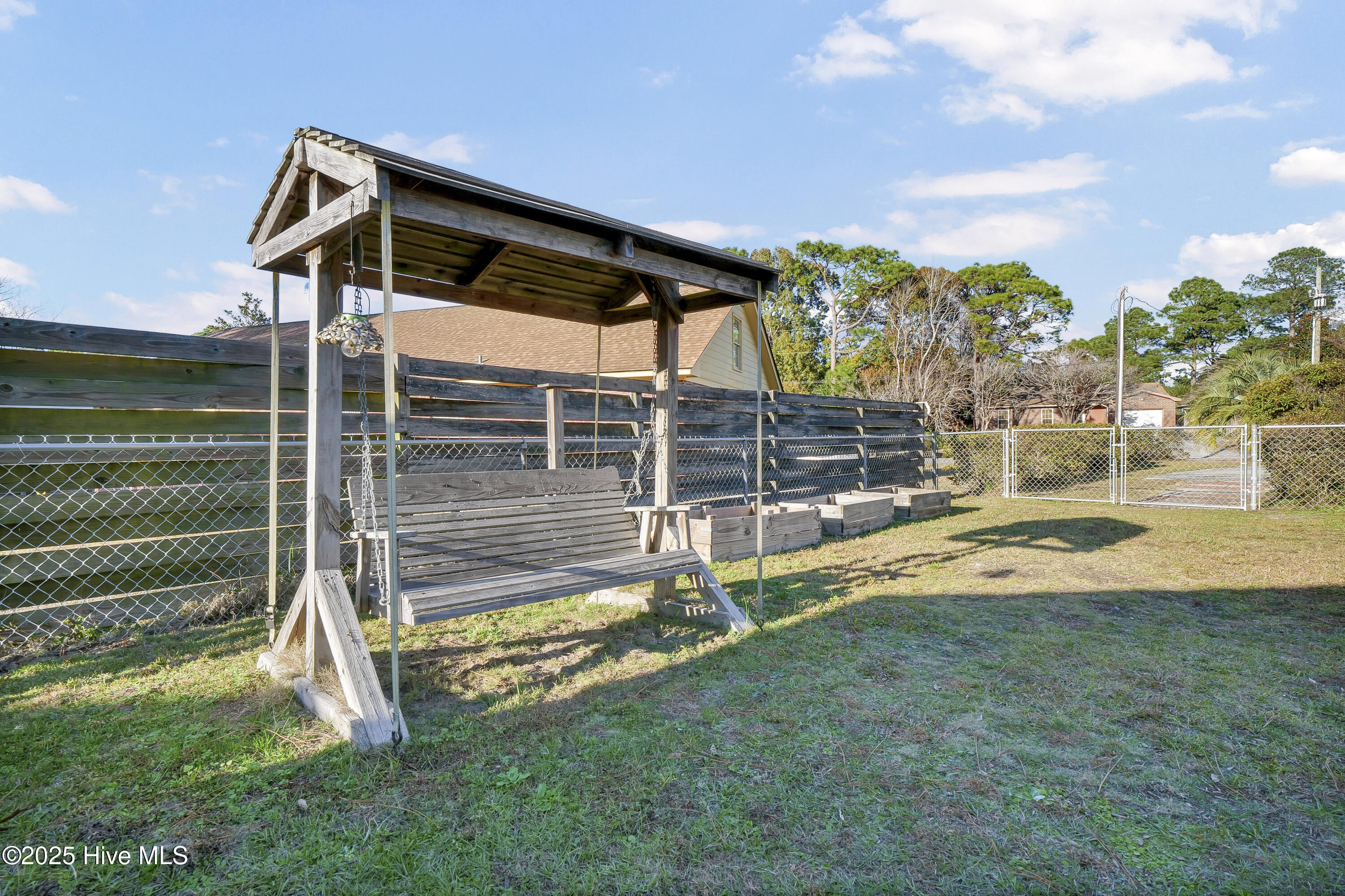 100543465 | Photo 28