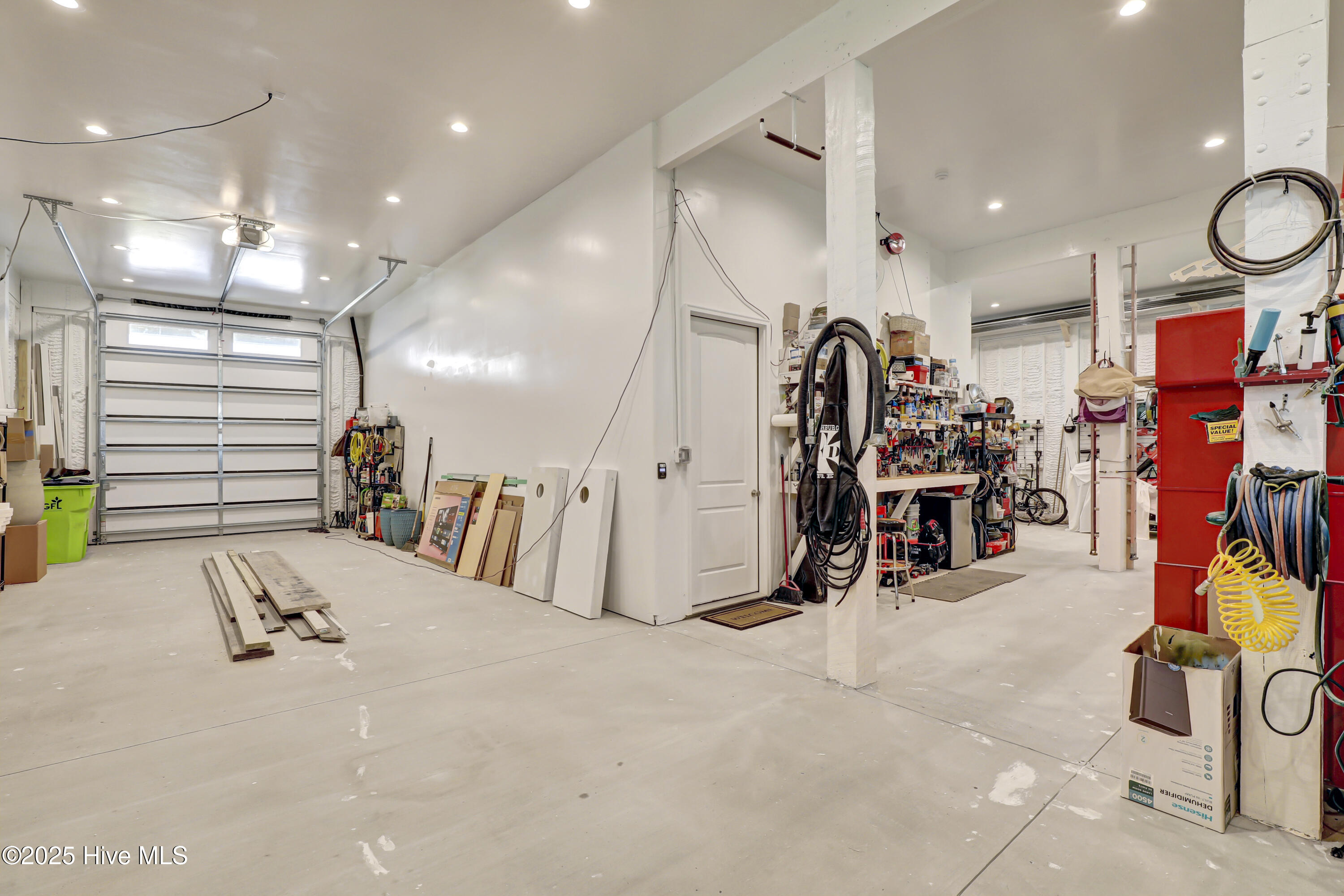 100503420 | Photo 10