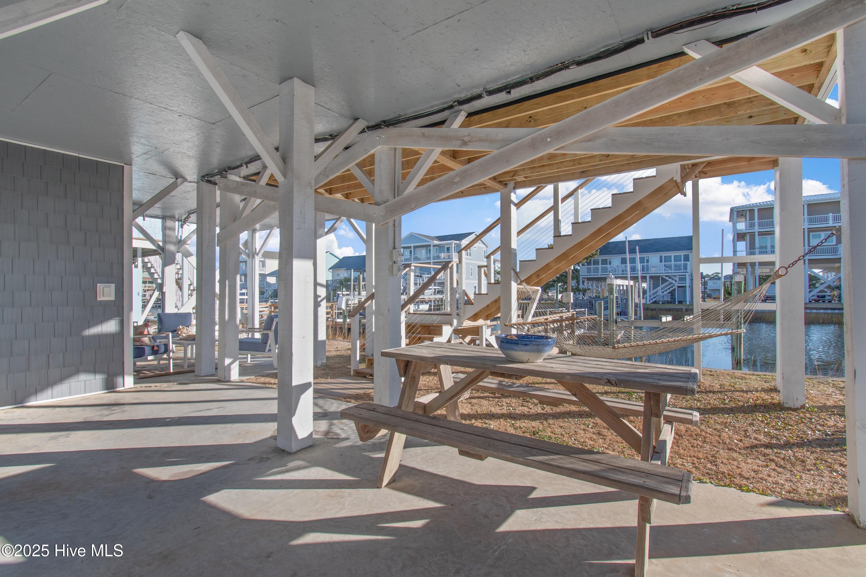 100546452 | Photo 31