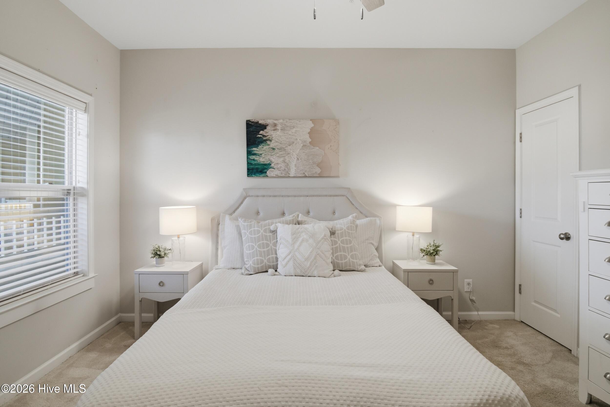 100552739 | Photo 21