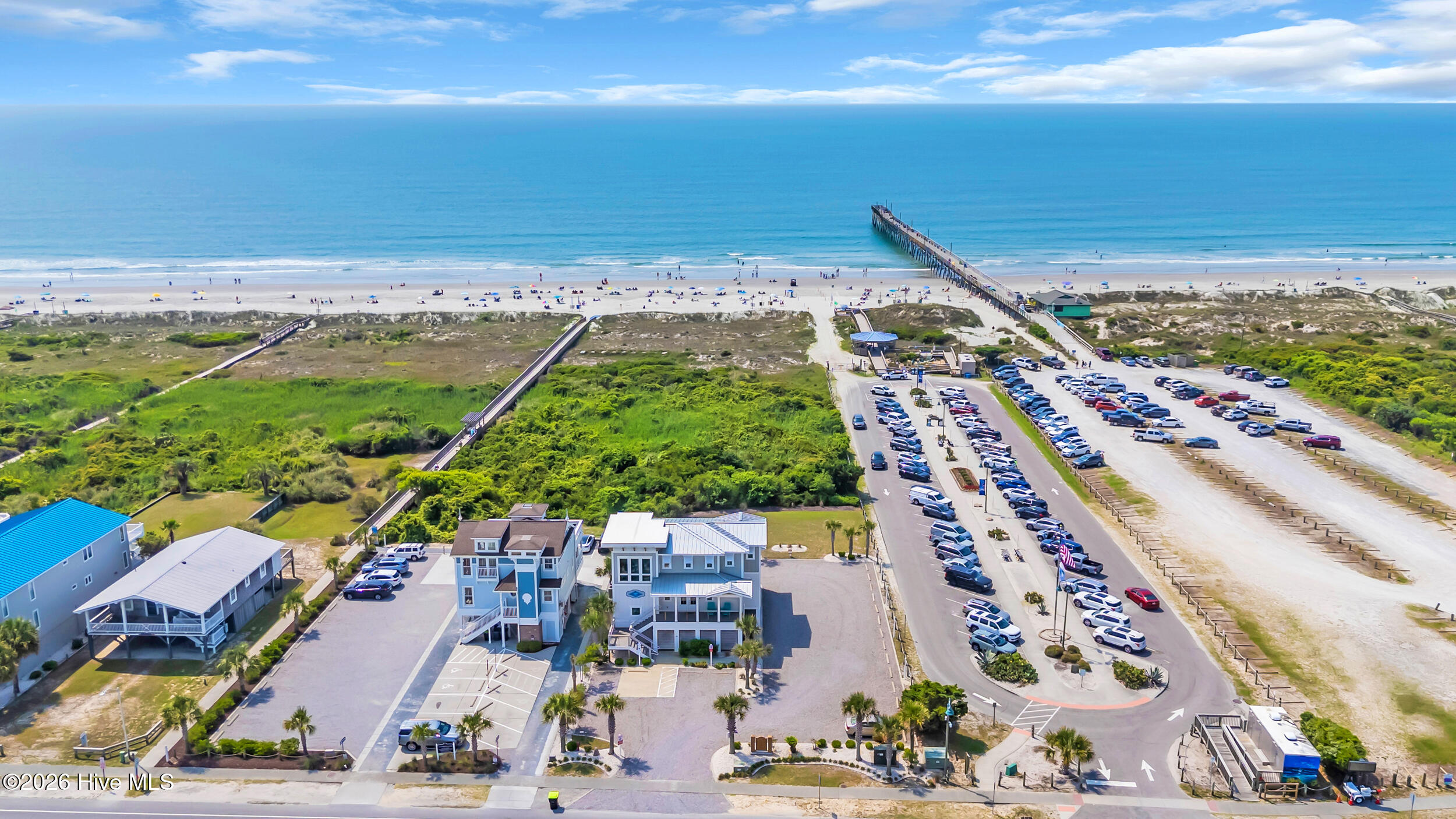 100563402 | Photo 44