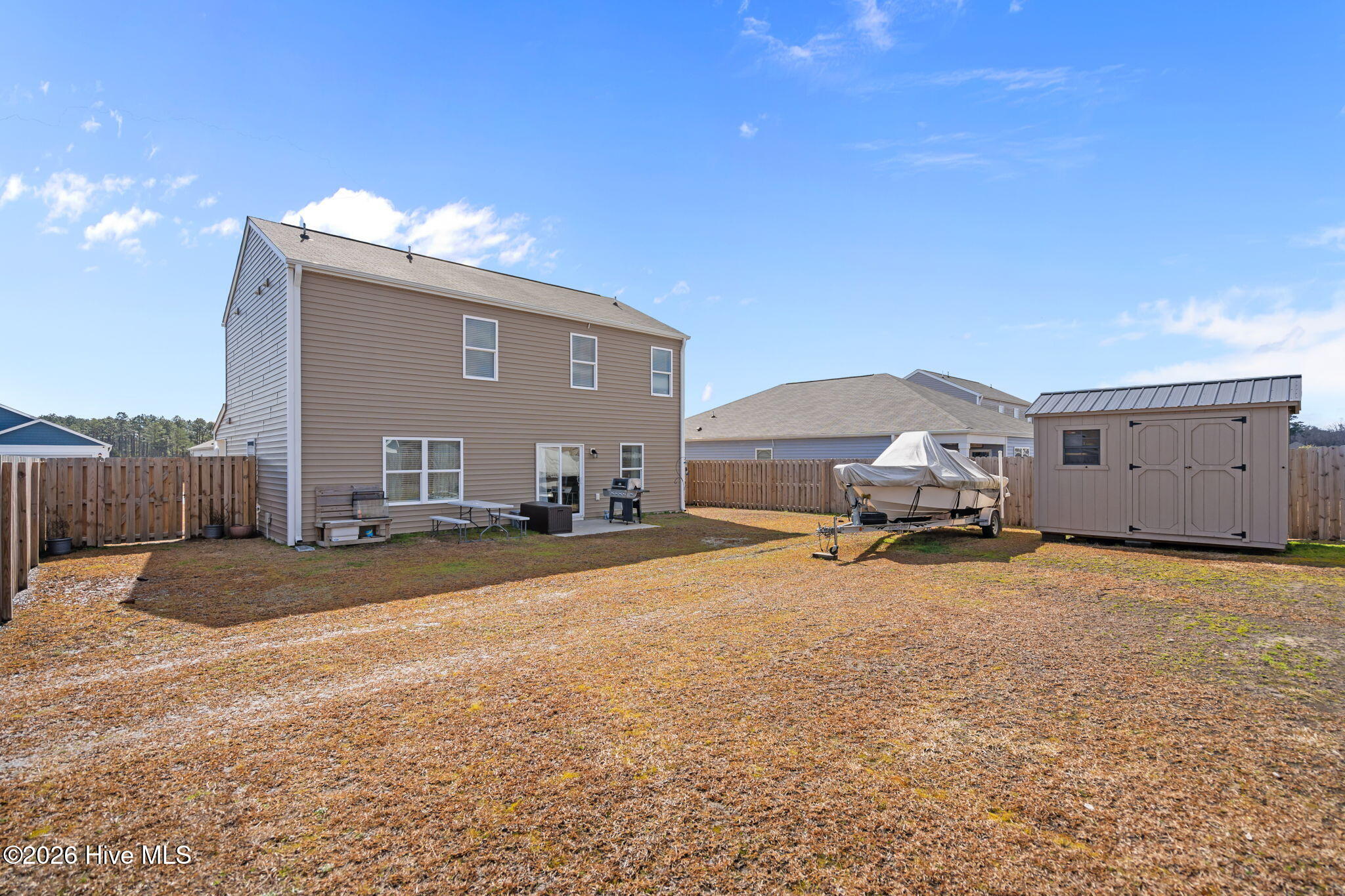 100554763 | Photo 41