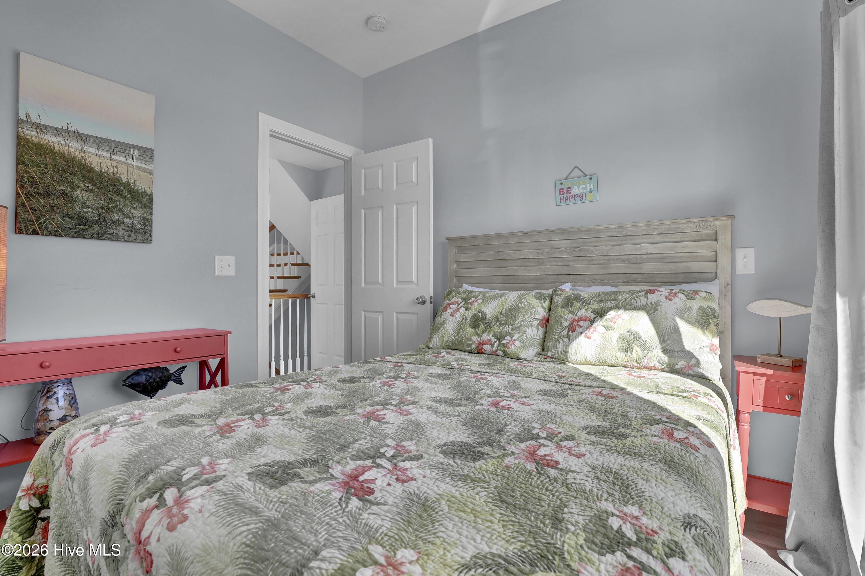 100550278 | Photo 36