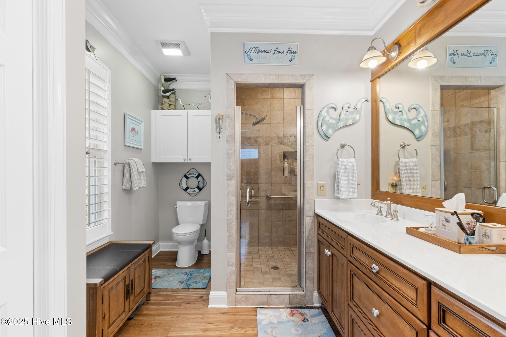 100544060 | Photo 45