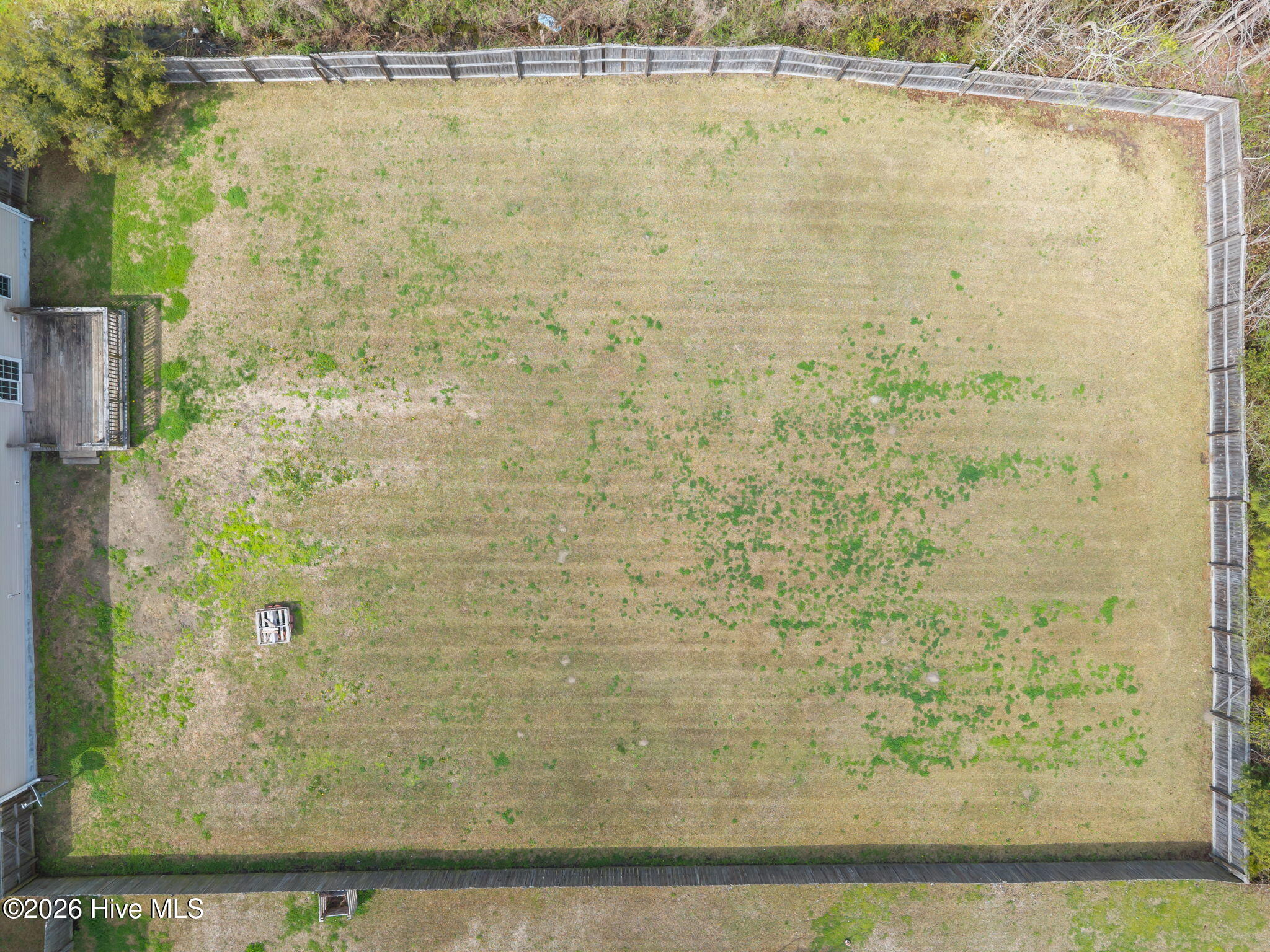 100547713 | Photo 43