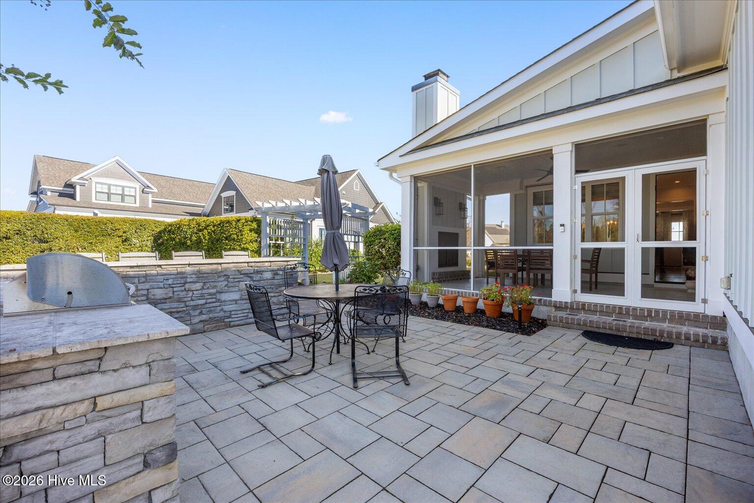 100550299 | Photo 31