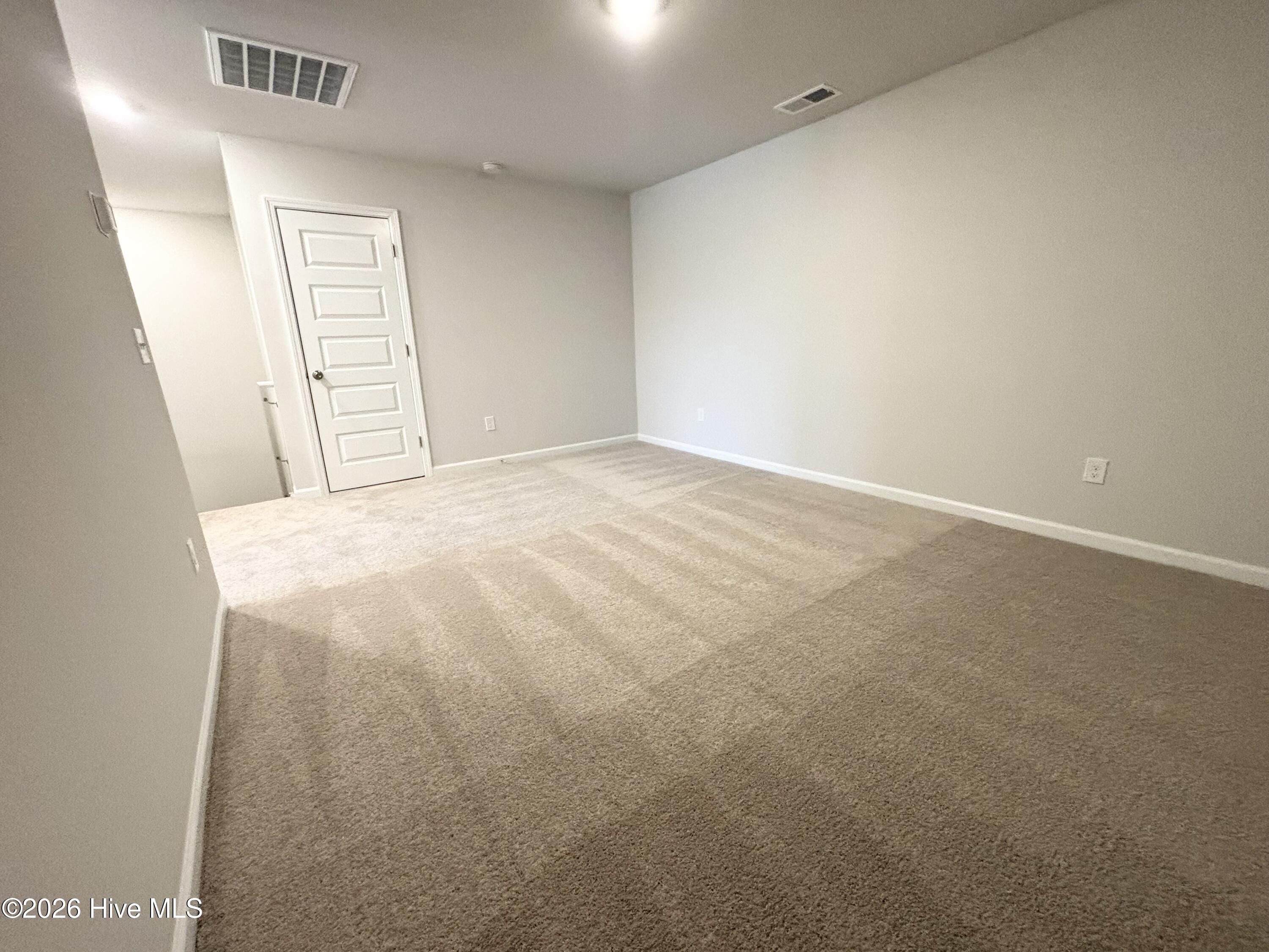 100553686 | Photo 21