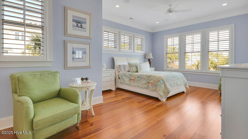 100538863 | Photo 21