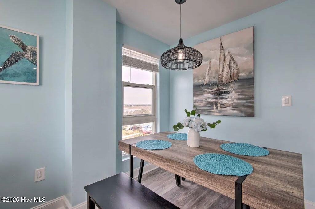 100540740 | Photo 11