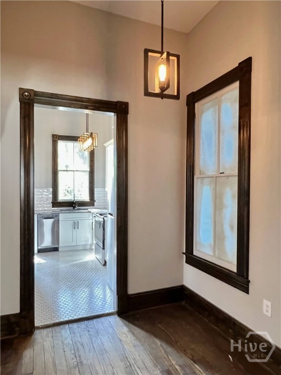 Photo 4 of House for sale at 2313 Whitaker St, Savannah, GA 31401 | MLS# SA364433 | Listing updated on 2026-09-18