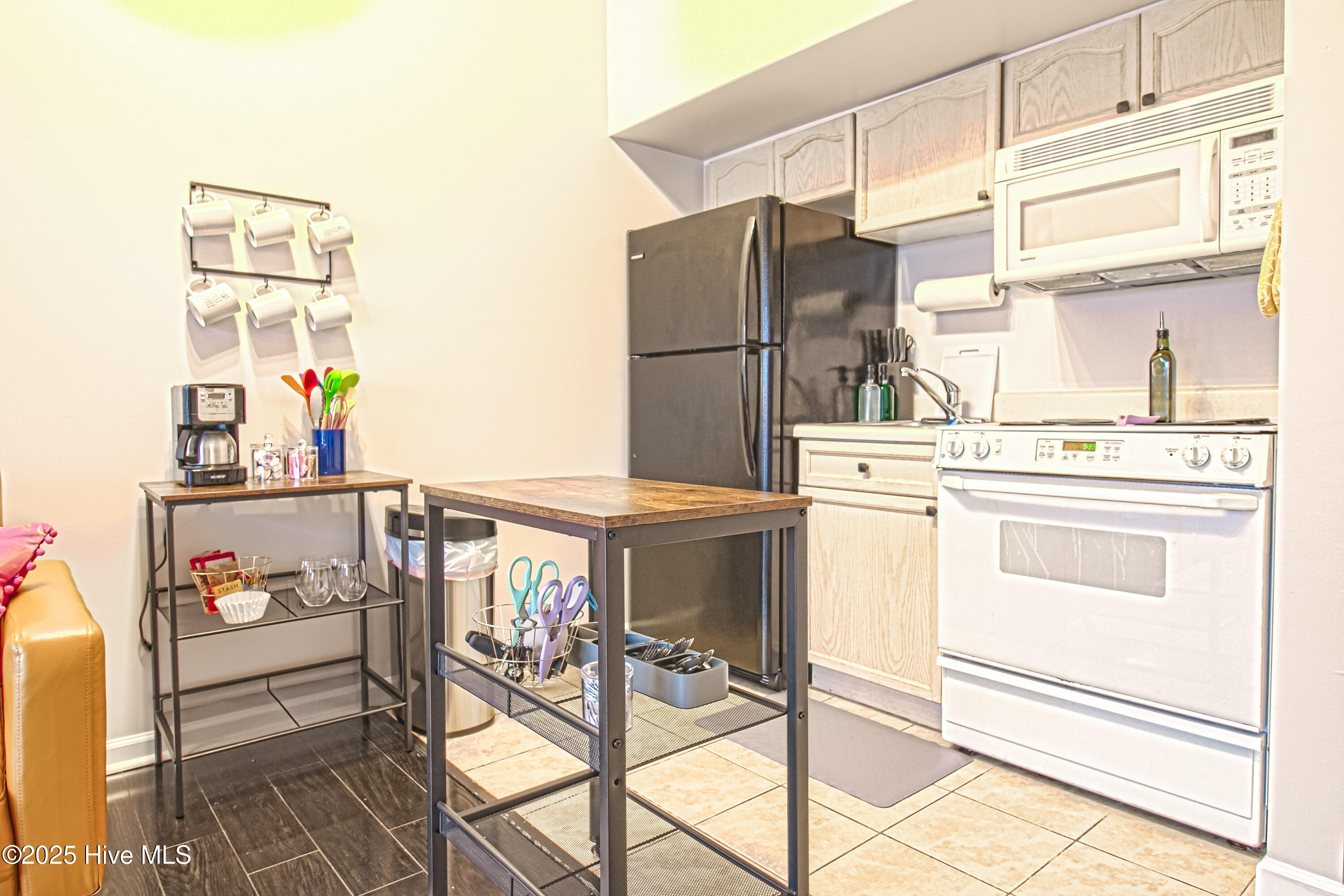 100545473 | Photo 14