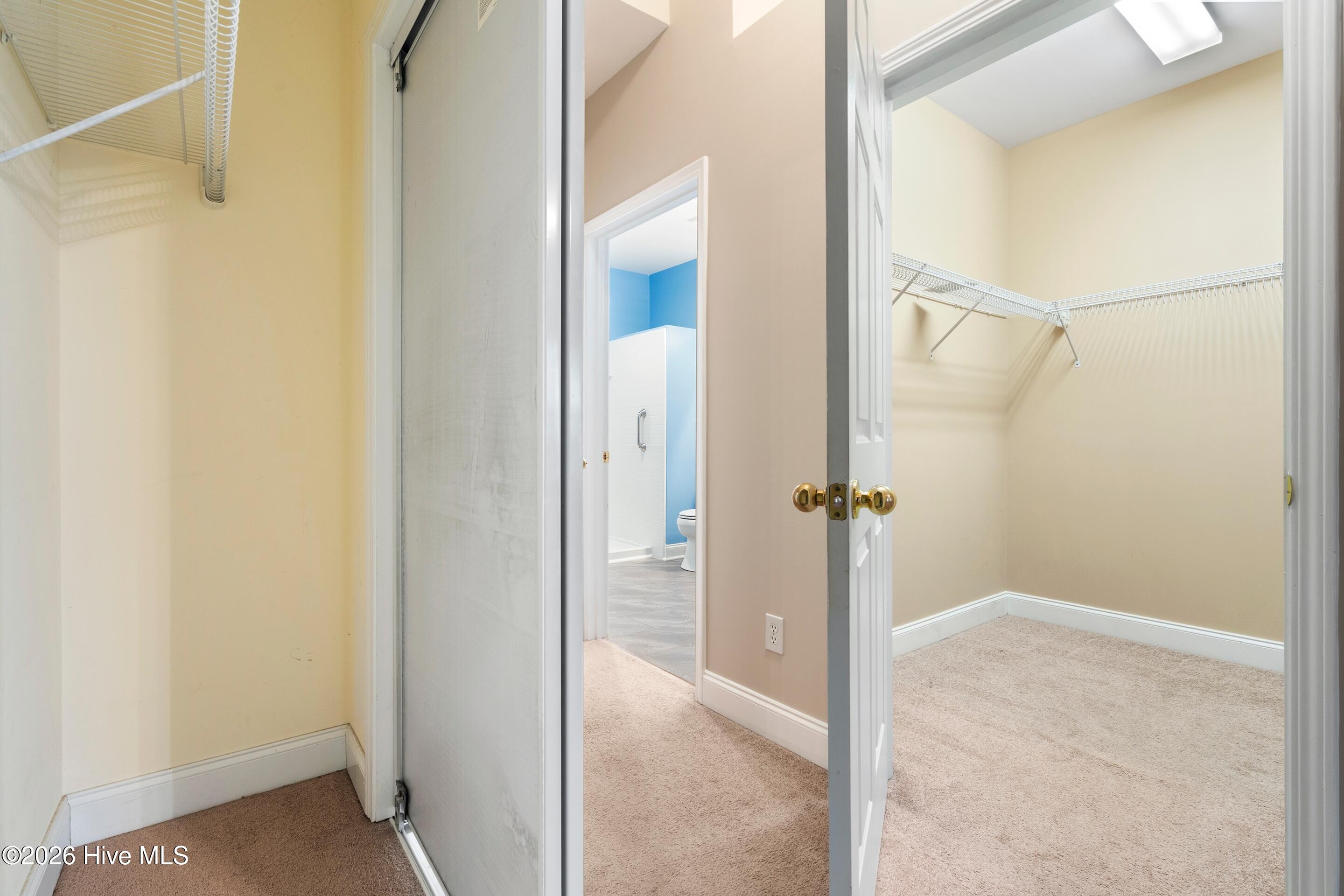 100549608 | Photo 21