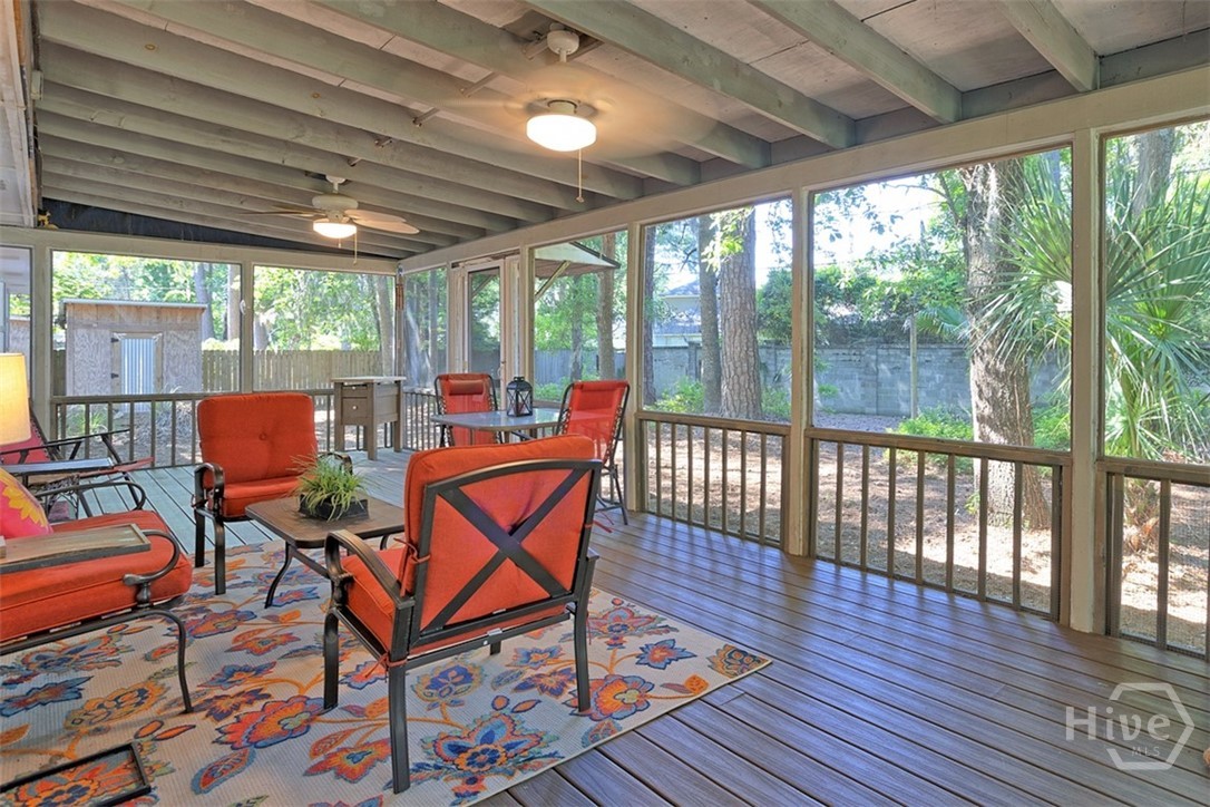 SCREENED IN PORCH