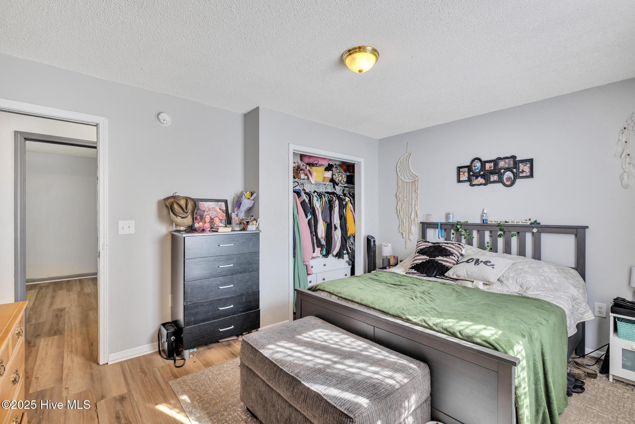 100525270 | Photo 20