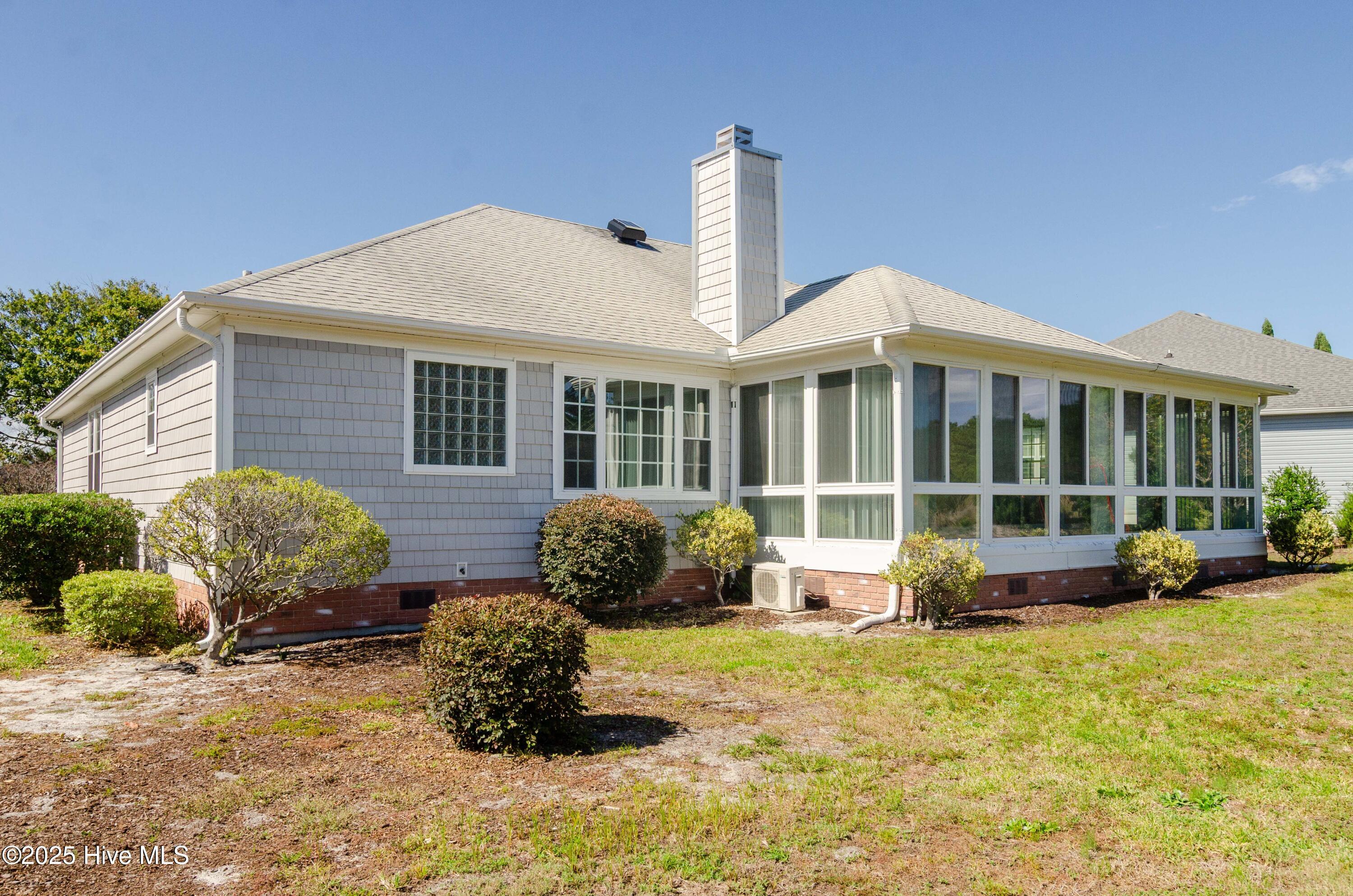 100563039 | Photo 22