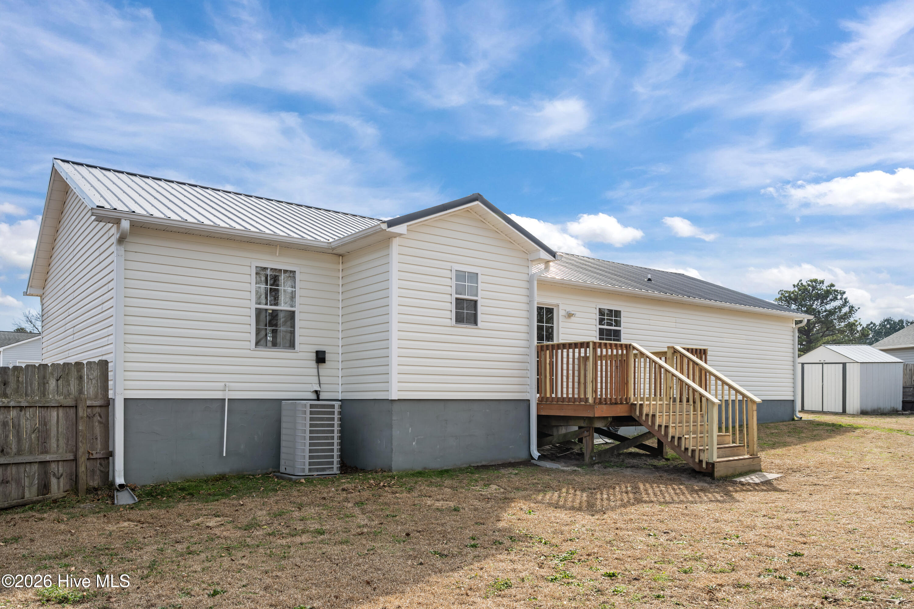 100556999 | Photo 37