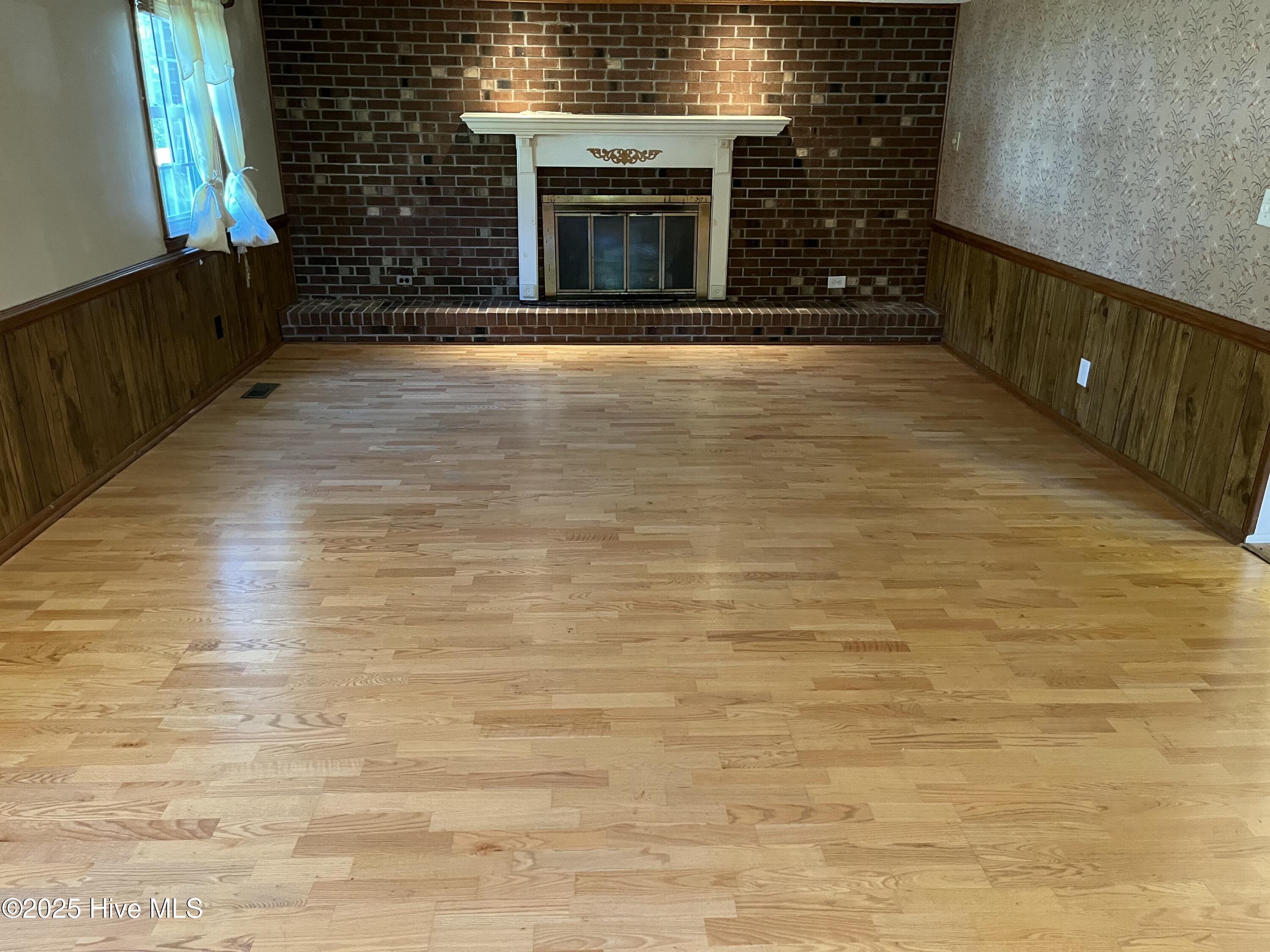 100535550 | Photo 18