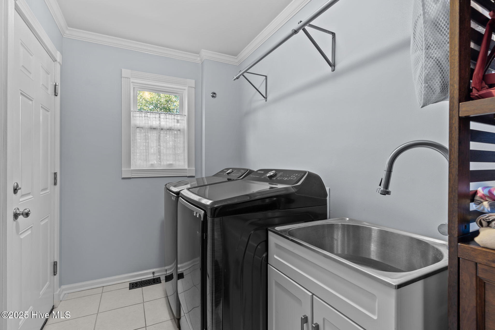 100539948 | Photo 32