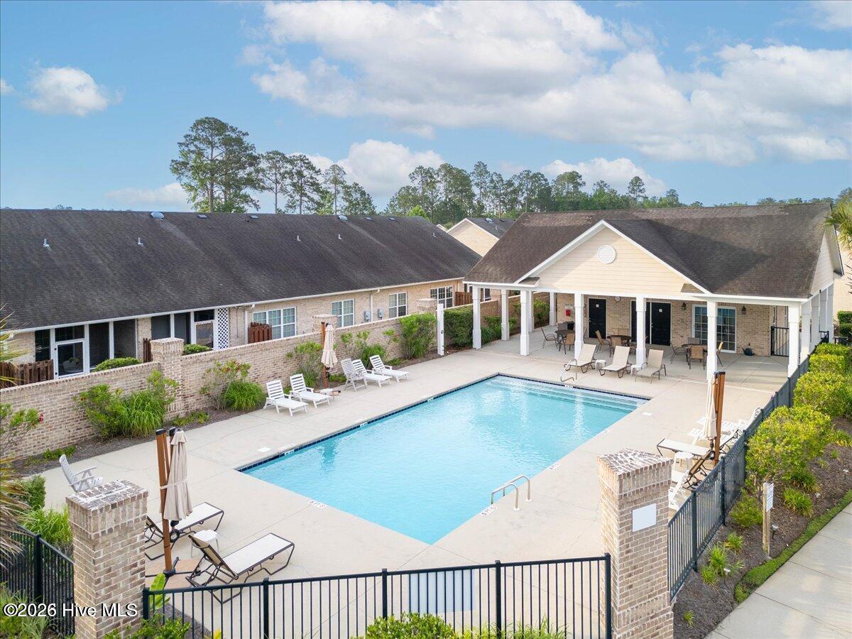 100561960 | Photo 34