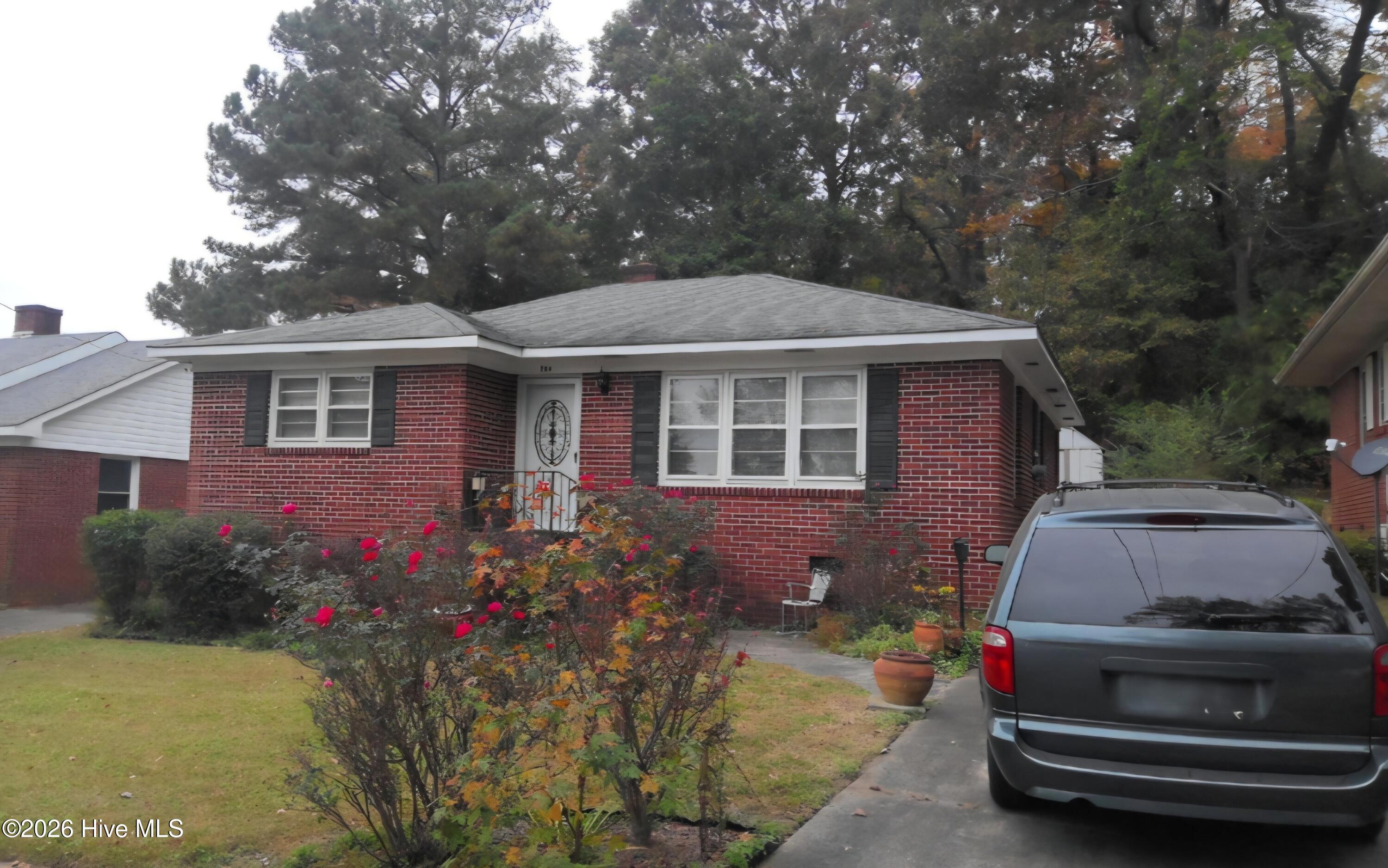 Exterior photo of 204 Heard Street, Kinston, NC 28501. MLS: 100586548