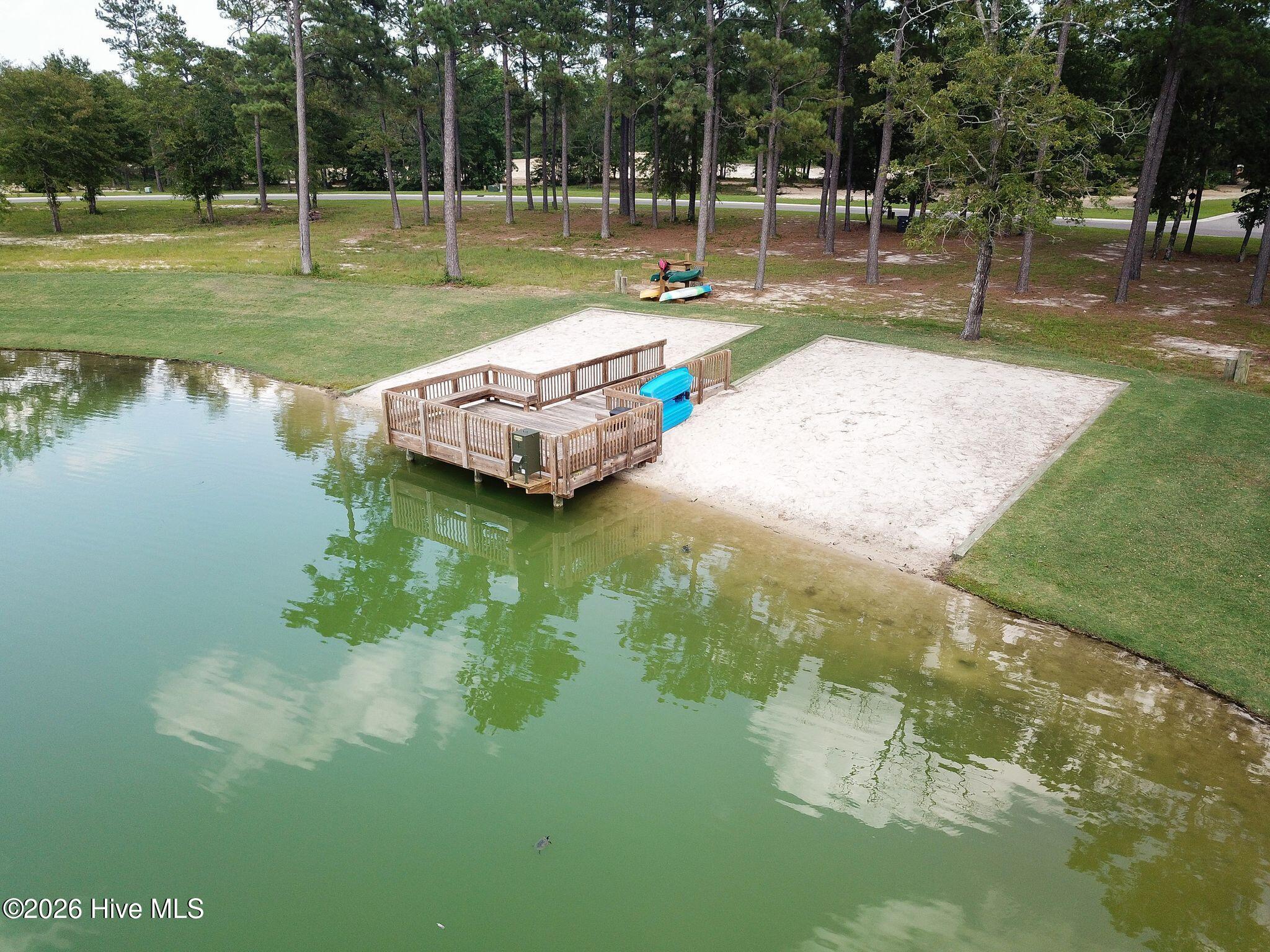 100569004 | Photo 113