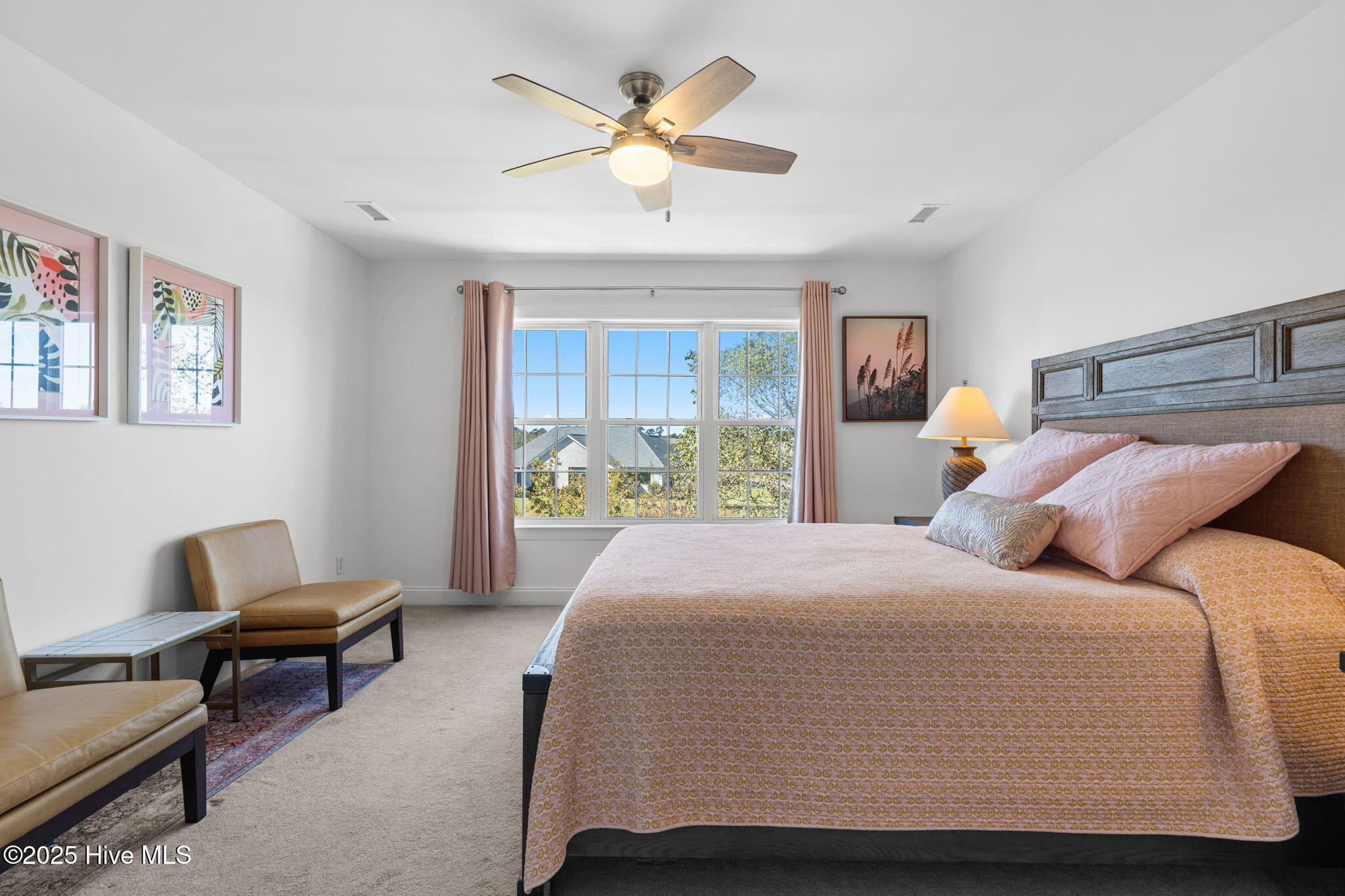 100538091 | Photo 45