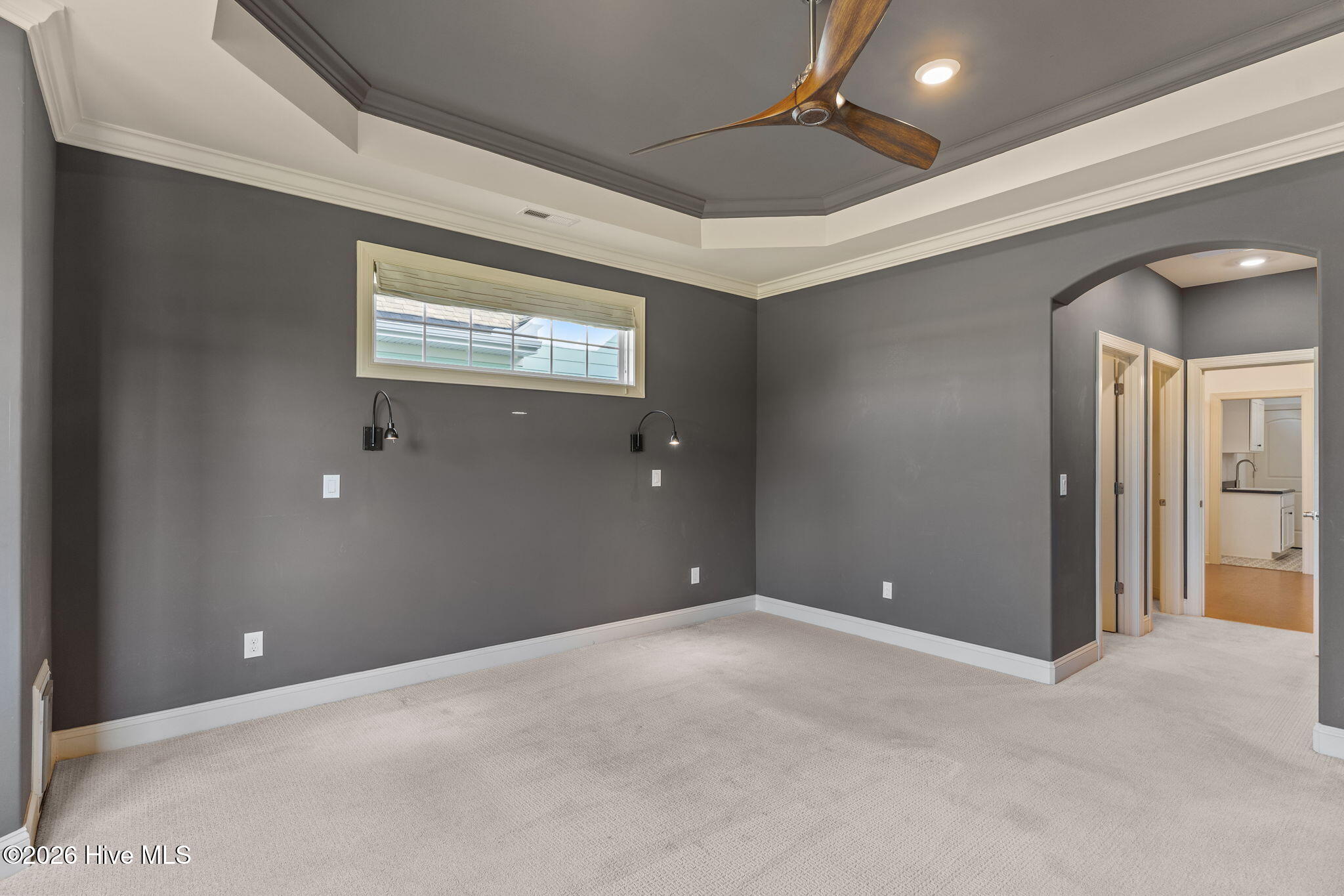 100566700 | Photo 23