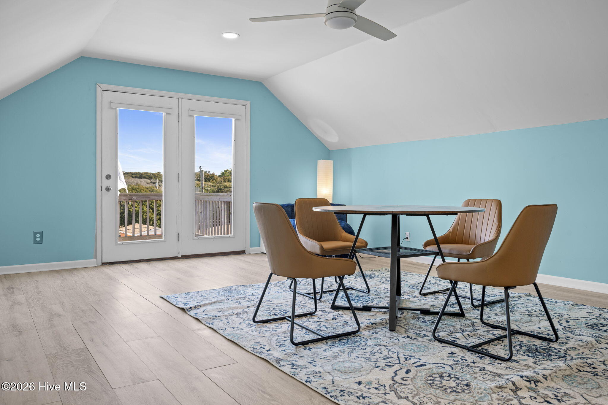 100550759 | Photo 32