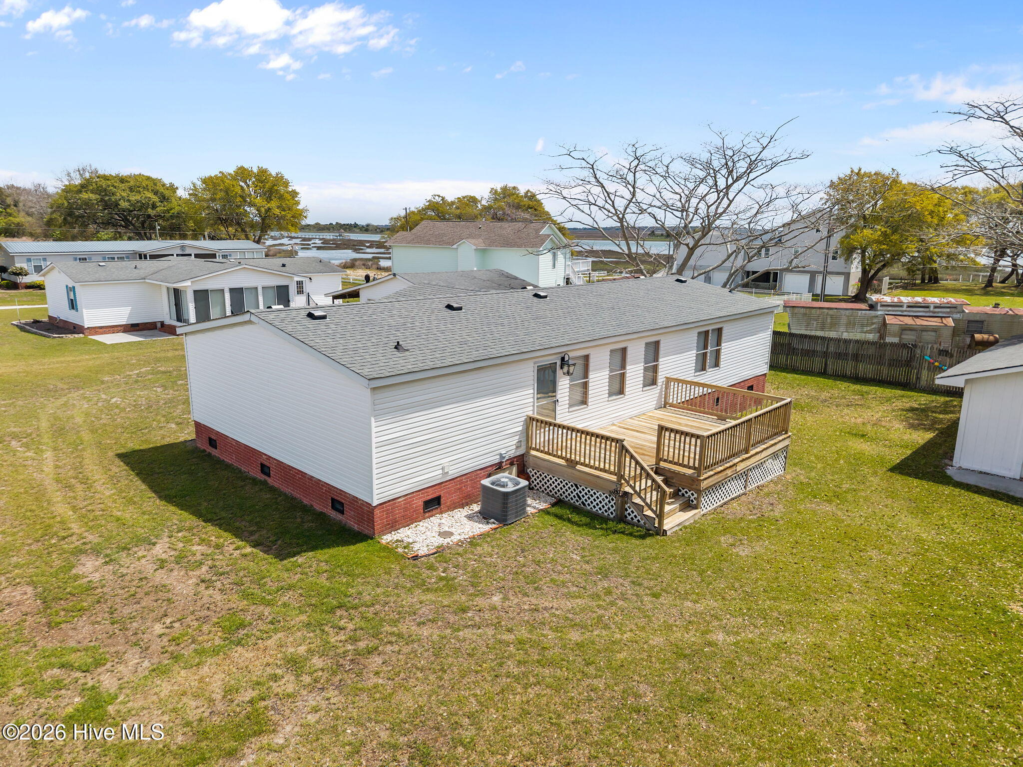 100566757 | Photo 47