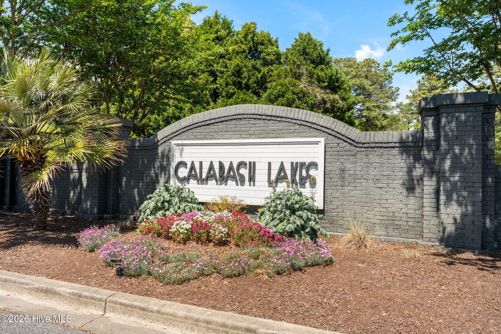 100569194 | Photo 36