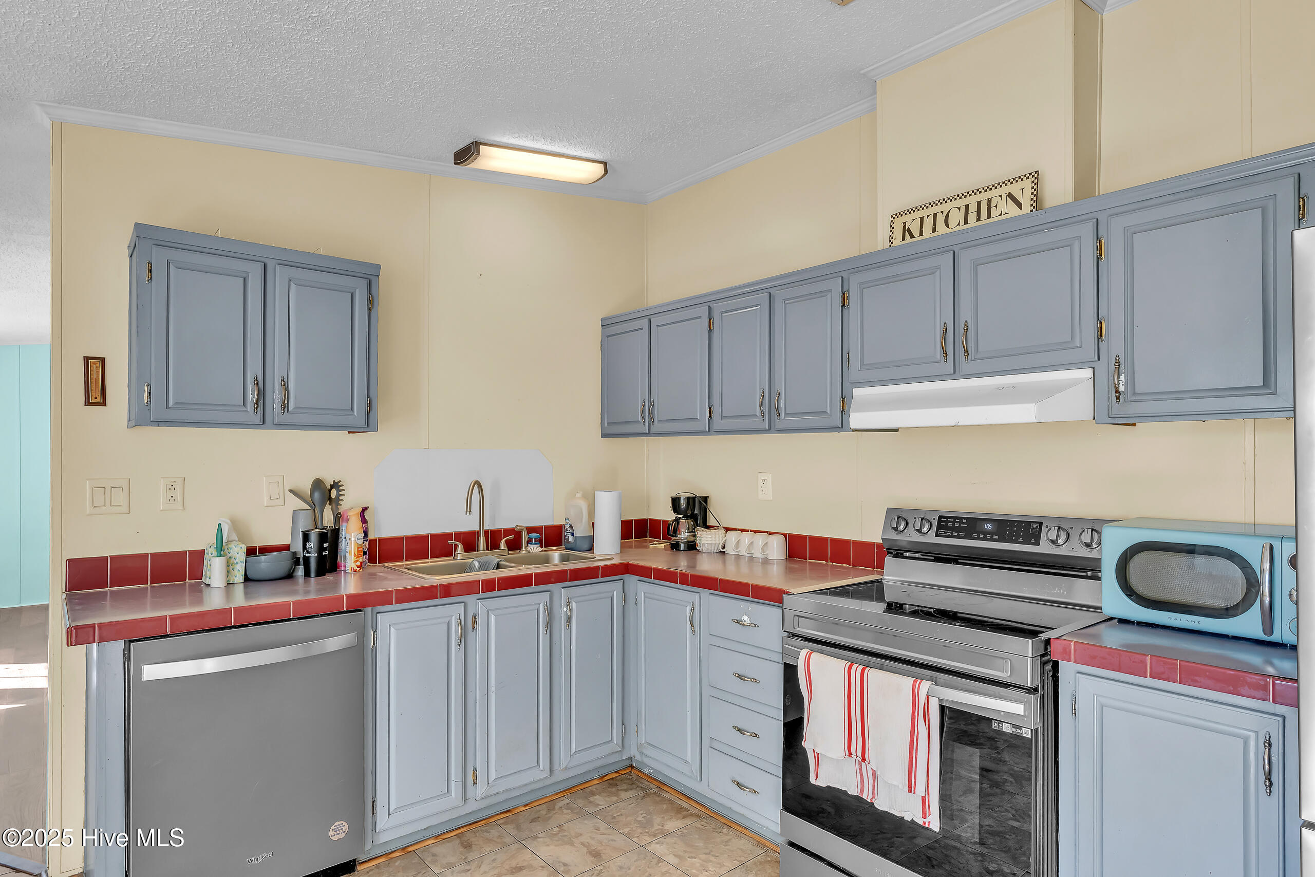 100538064 | Photo 16