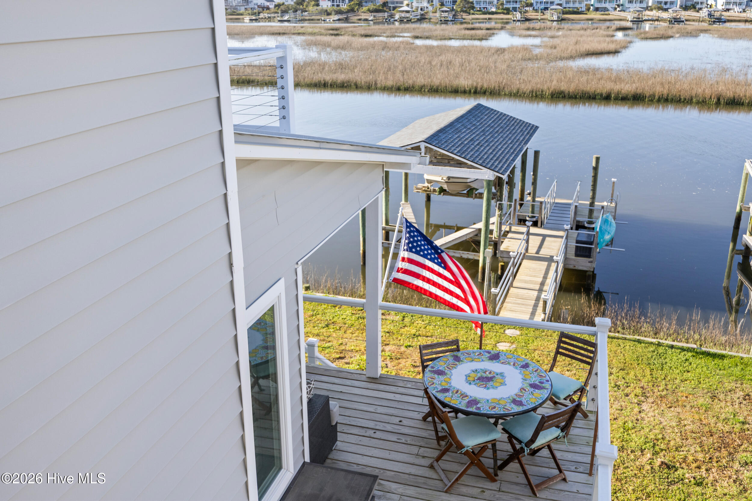 100564811 | Photo 34