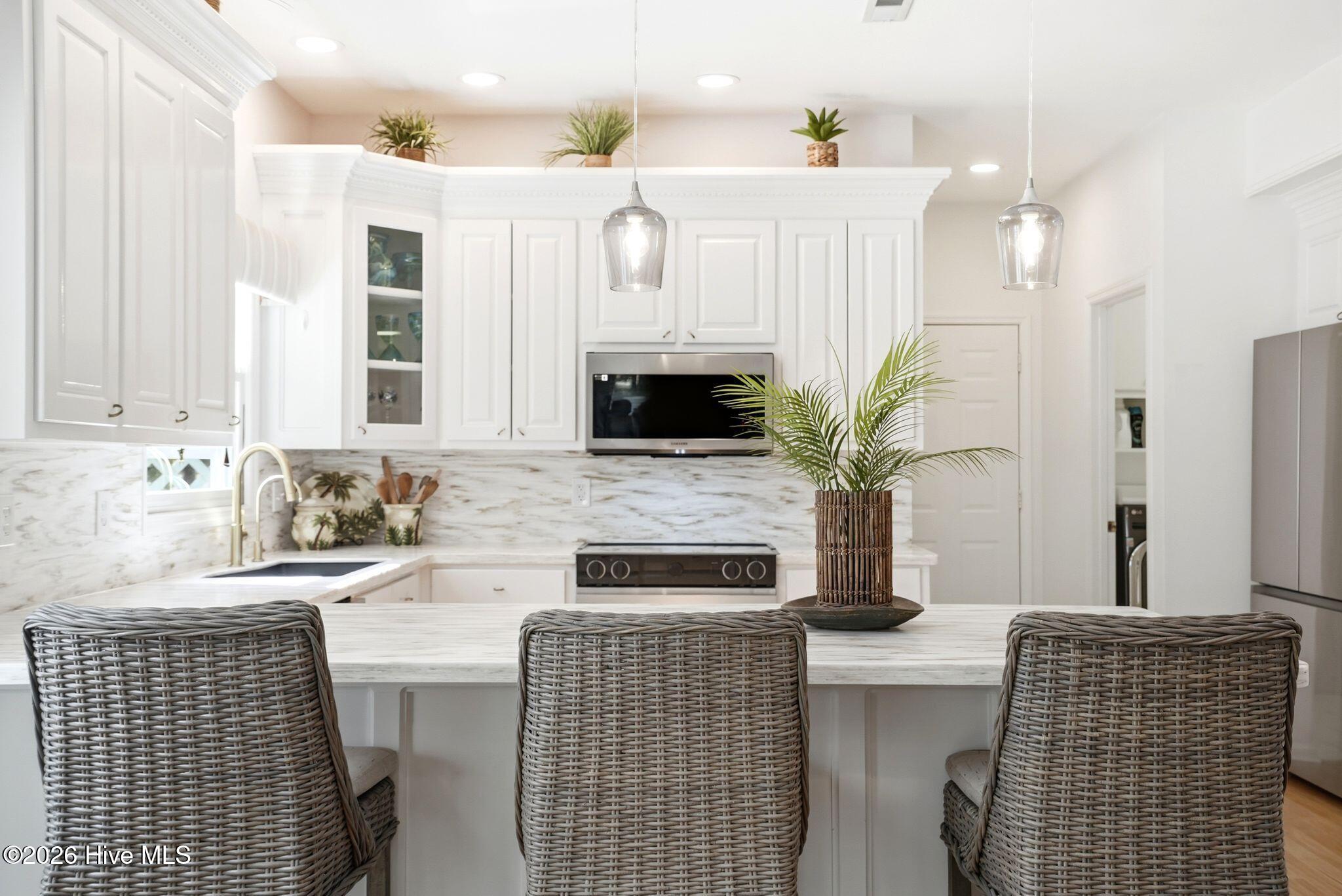 100562412 | Photo 12