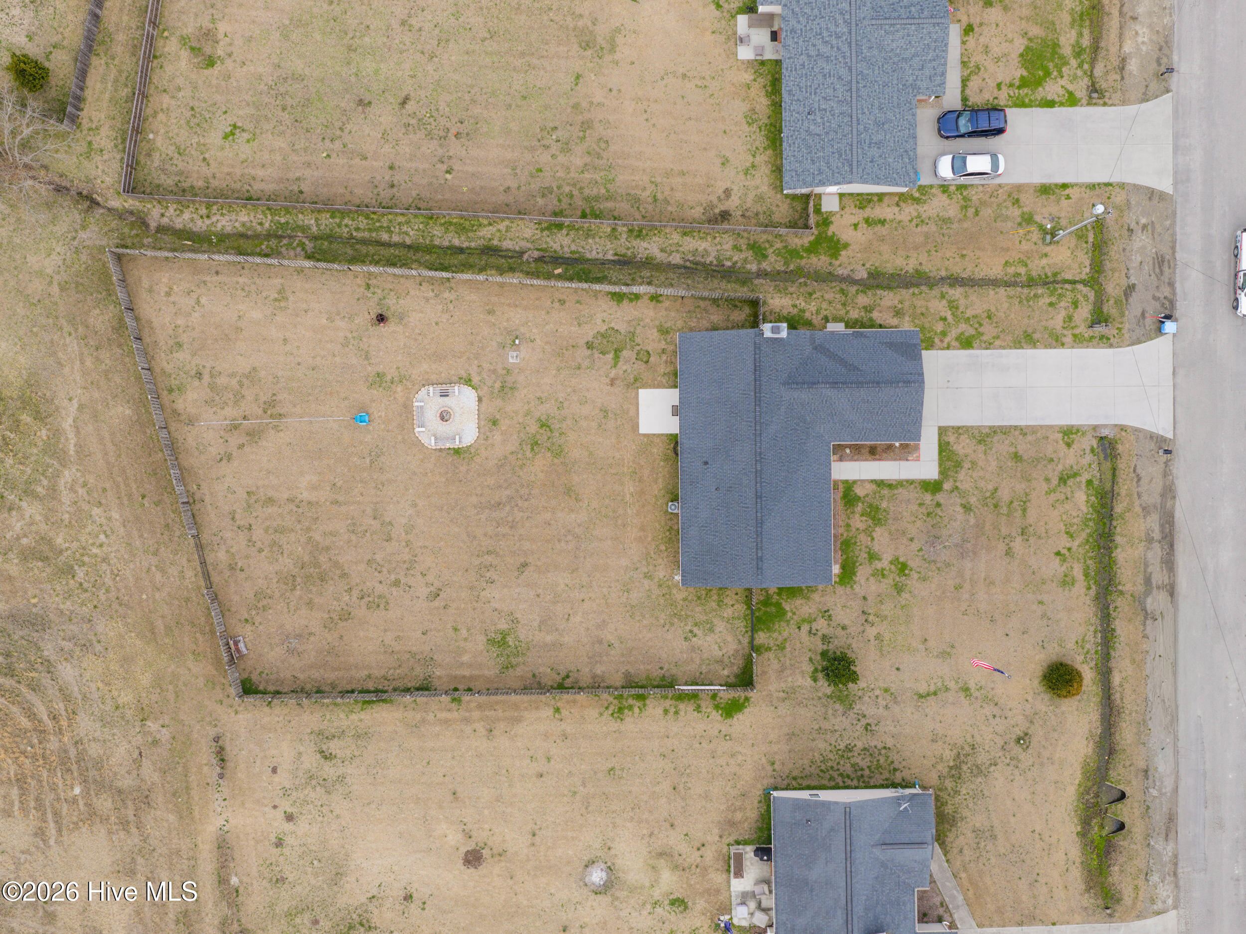 100556892 | Photo 40