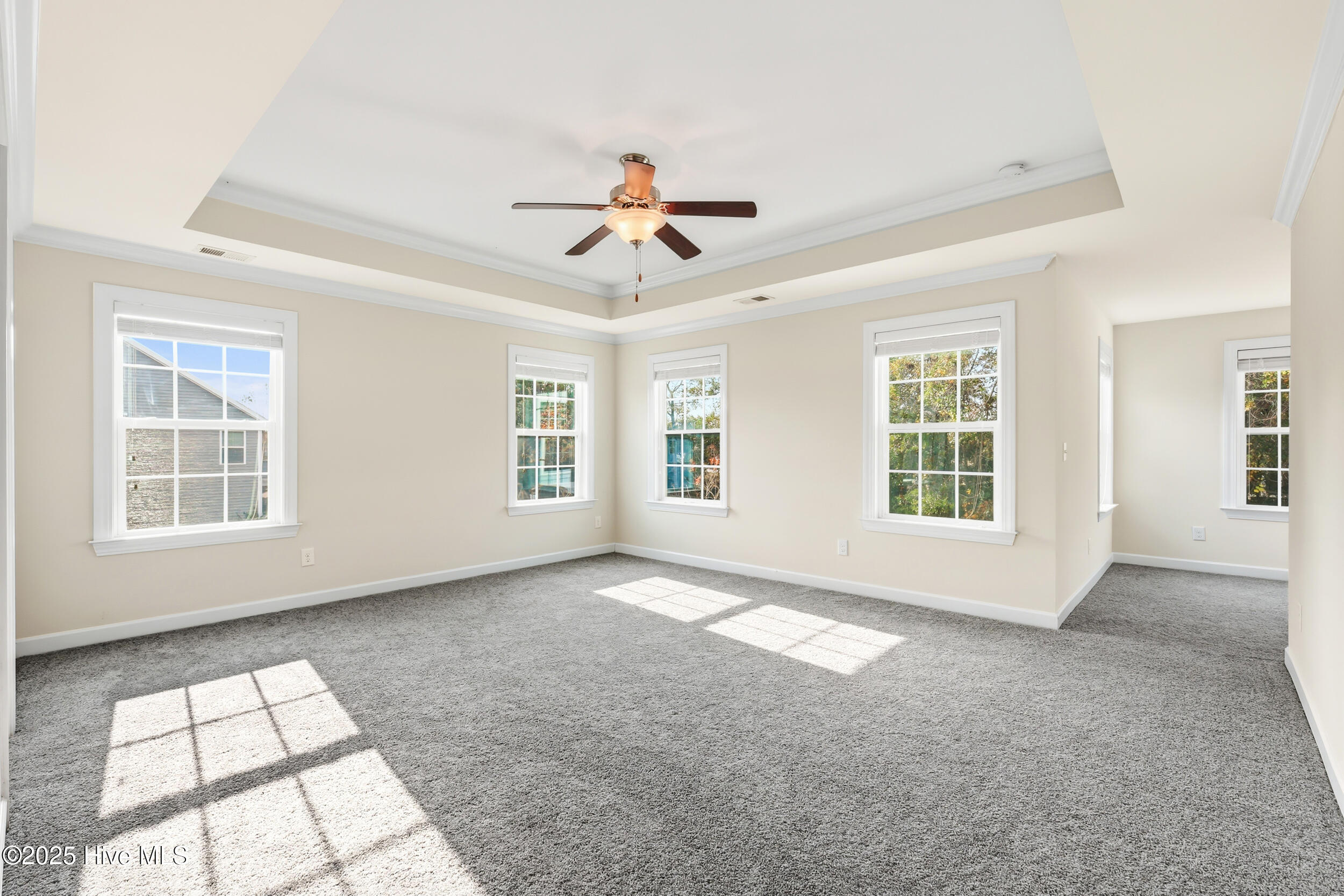 100541614 | Photo 33